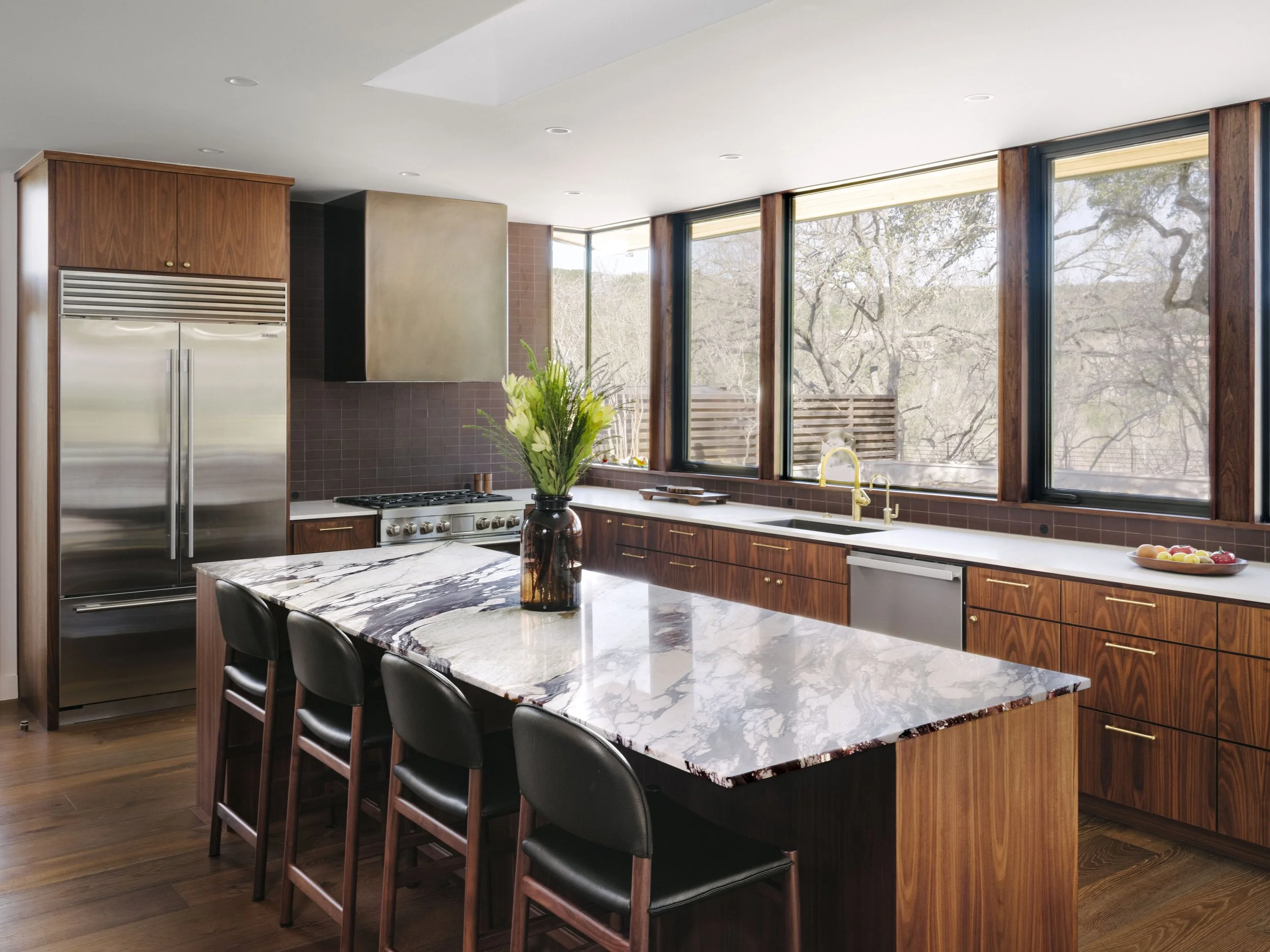 Kitchen Island.jpg