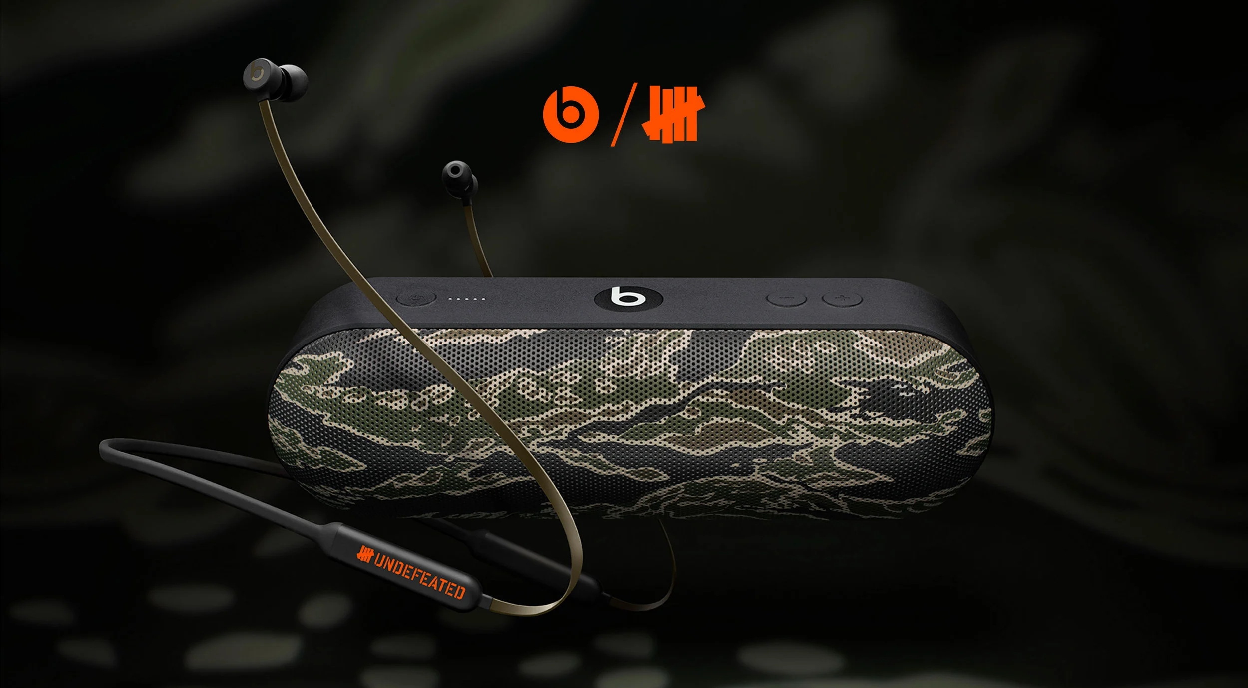Beats Pill + Undefeated コラボモデル Beats x Undefeated — Hello Tello