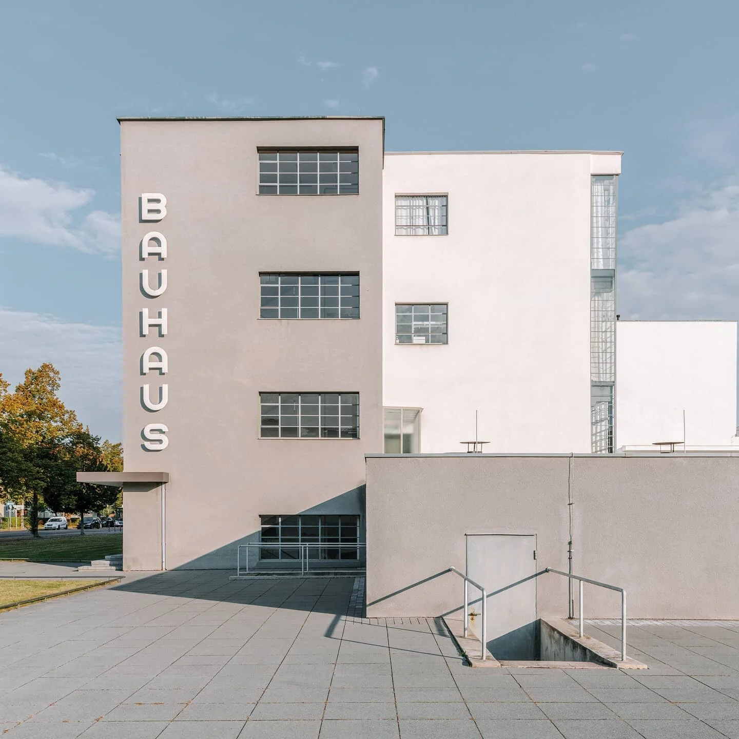 Bauhausgeb&auml;ude #waltergropius #bauhaus #bauhausdessau
