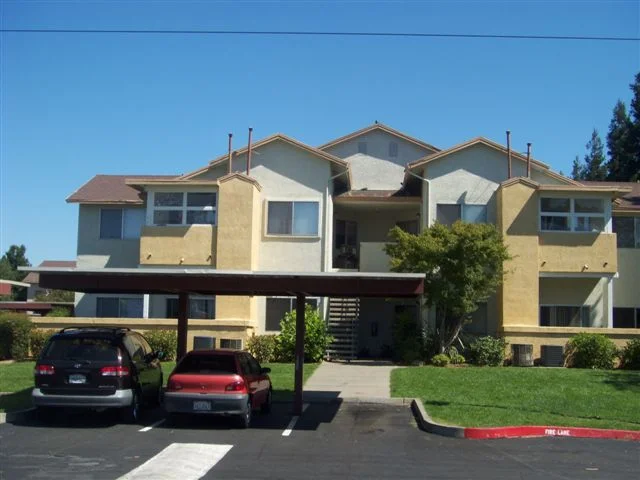 Exterior v8_BEST.jpg