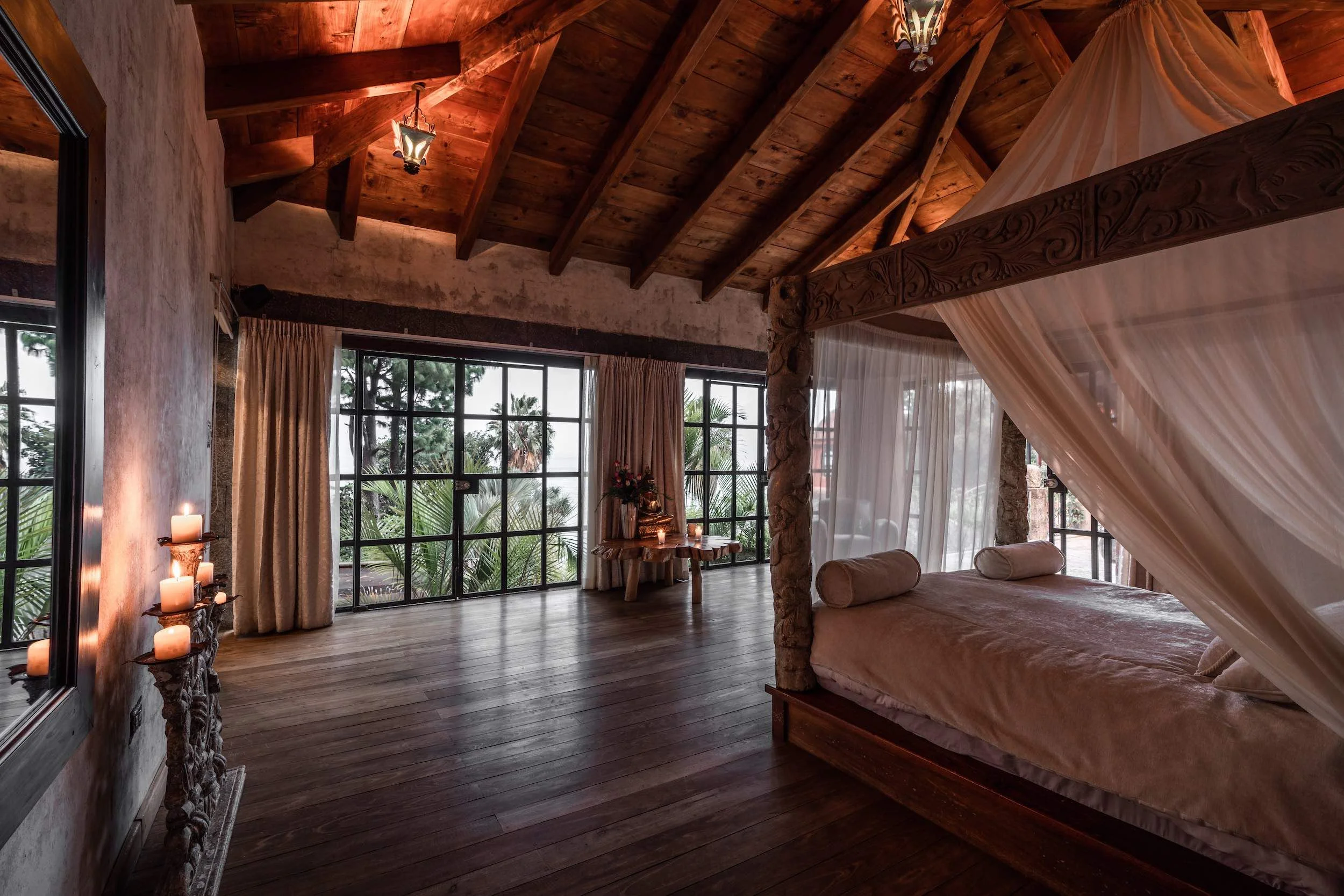casaprana-rooms-Luxury suite-4.jpeg