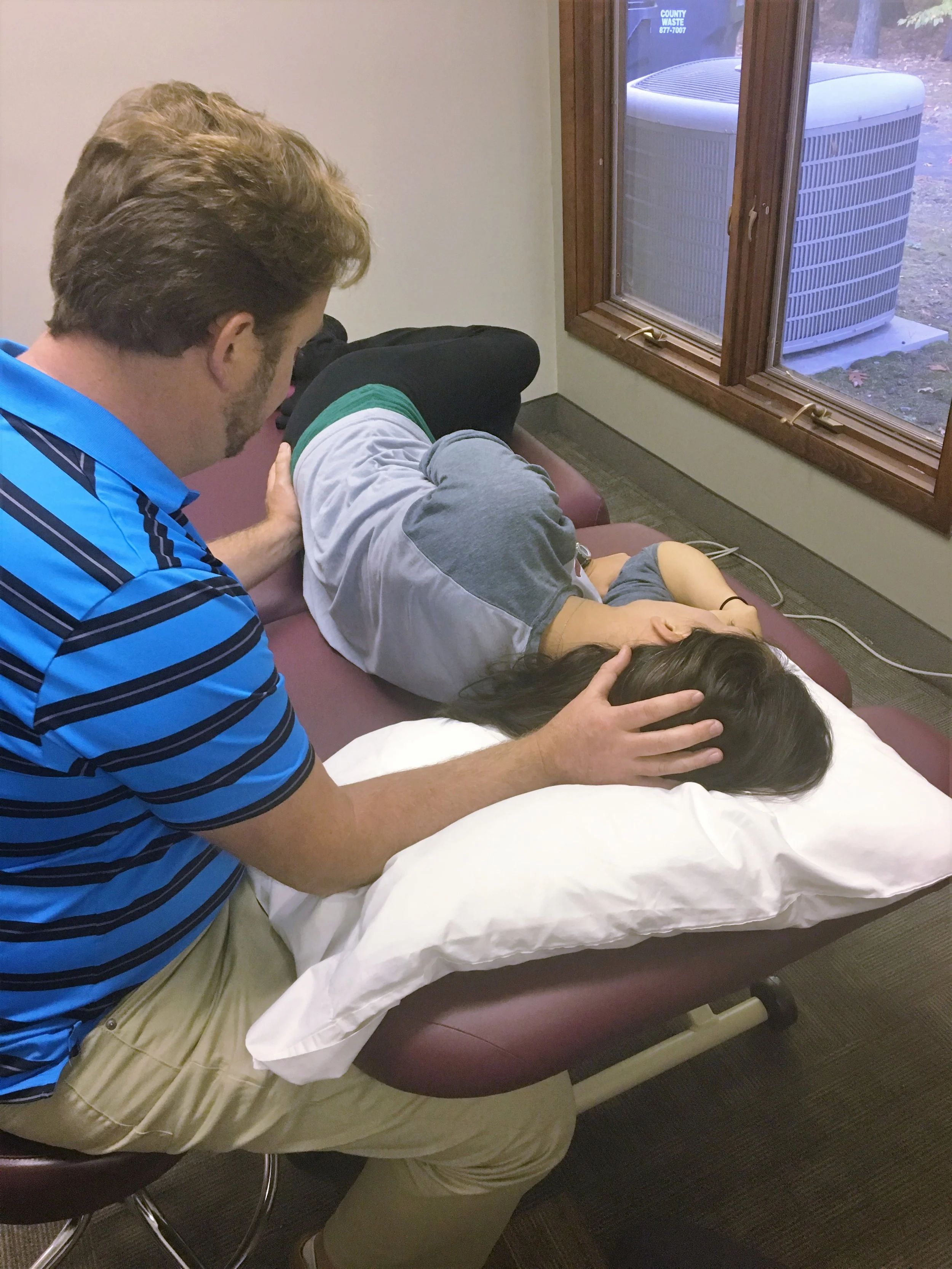 Dural tube stretch in side lying.