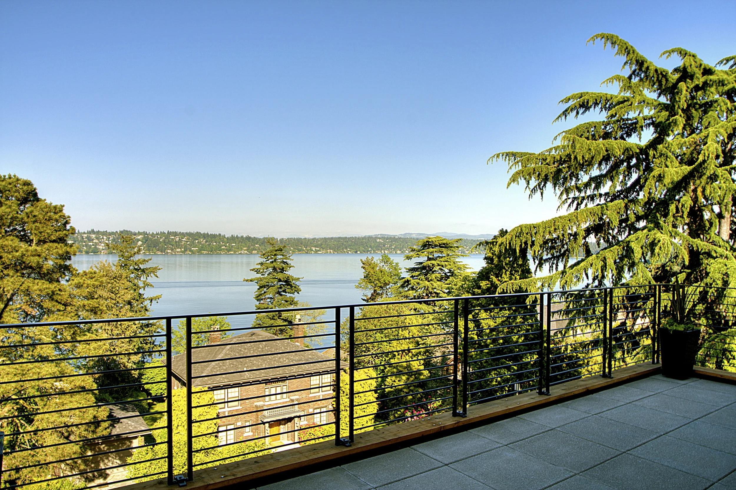 Lake Washington Aerie