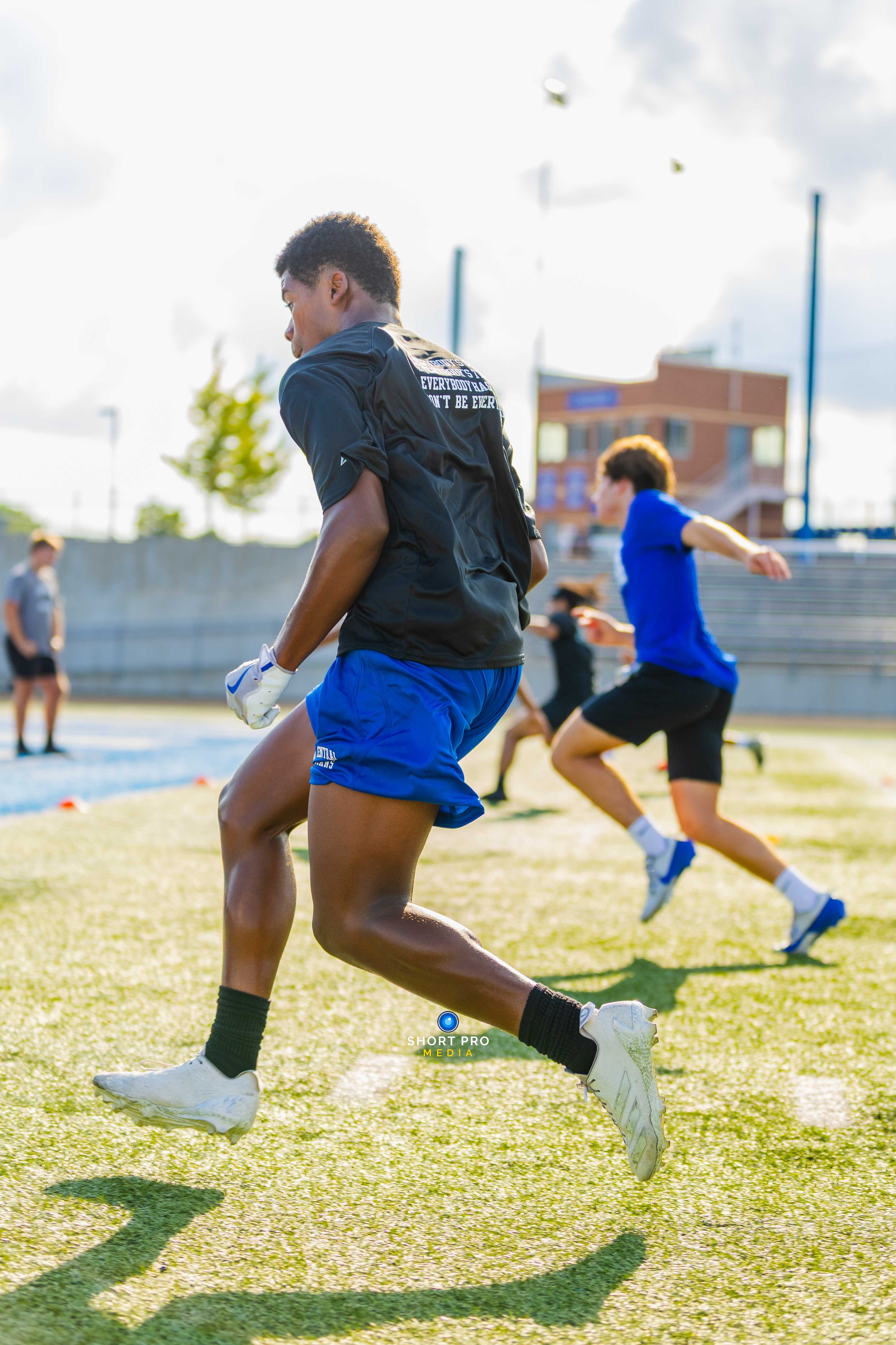7.11 LC Football Practice Web-08.jpg