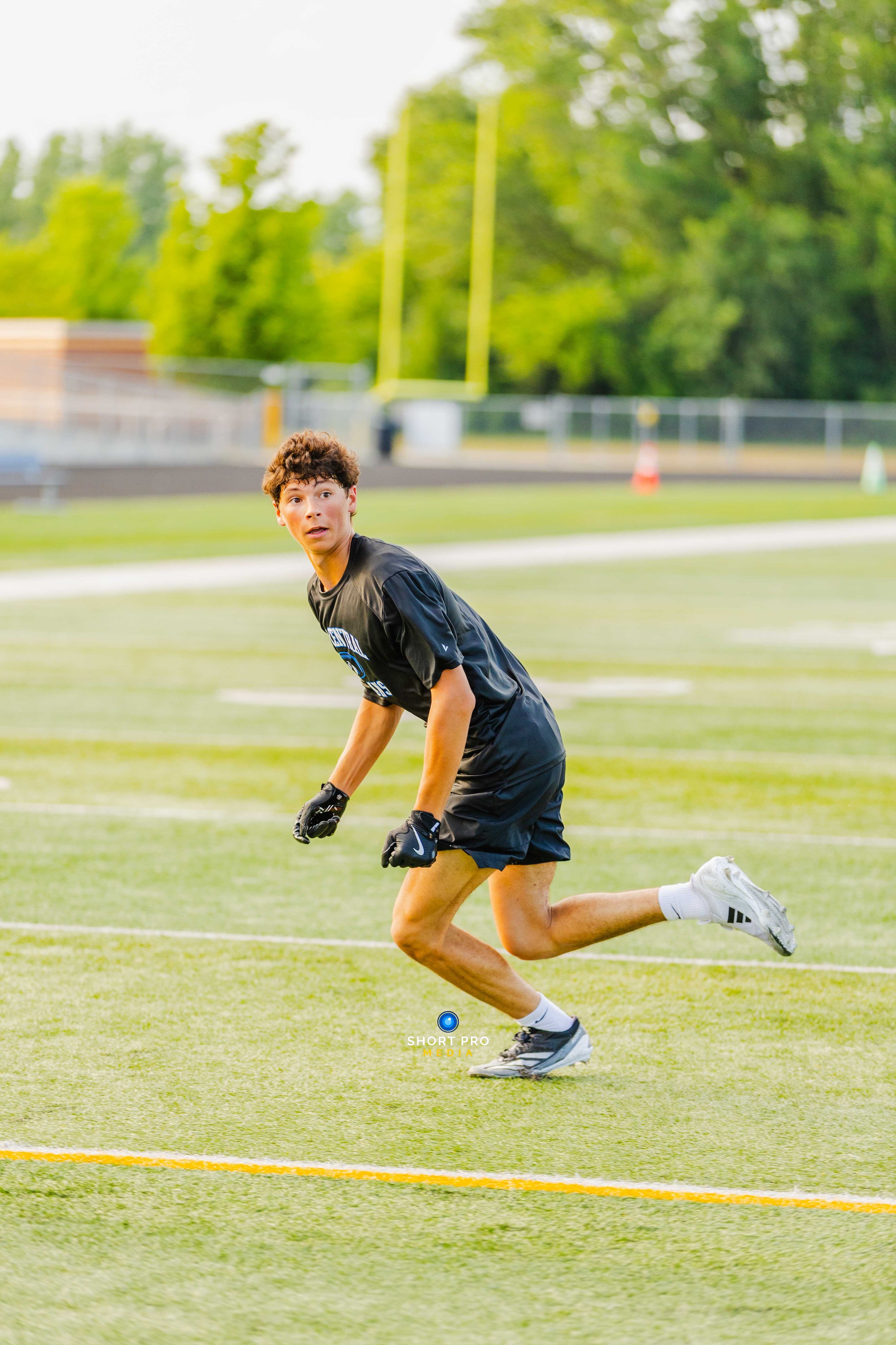 7.11 LC Football Practice Web-25.jpg