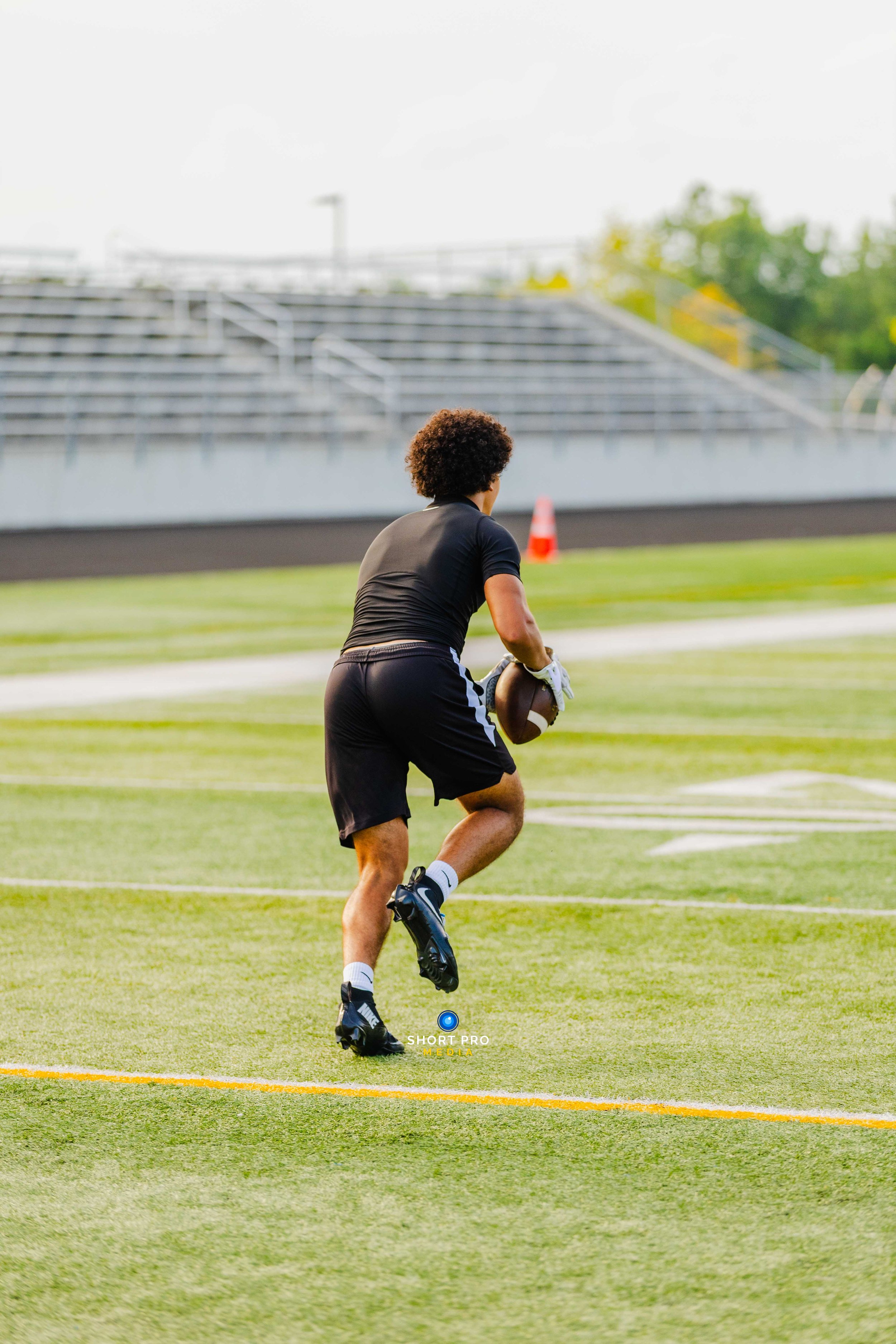 7.11 LC Football Practice Web-30.jpg
