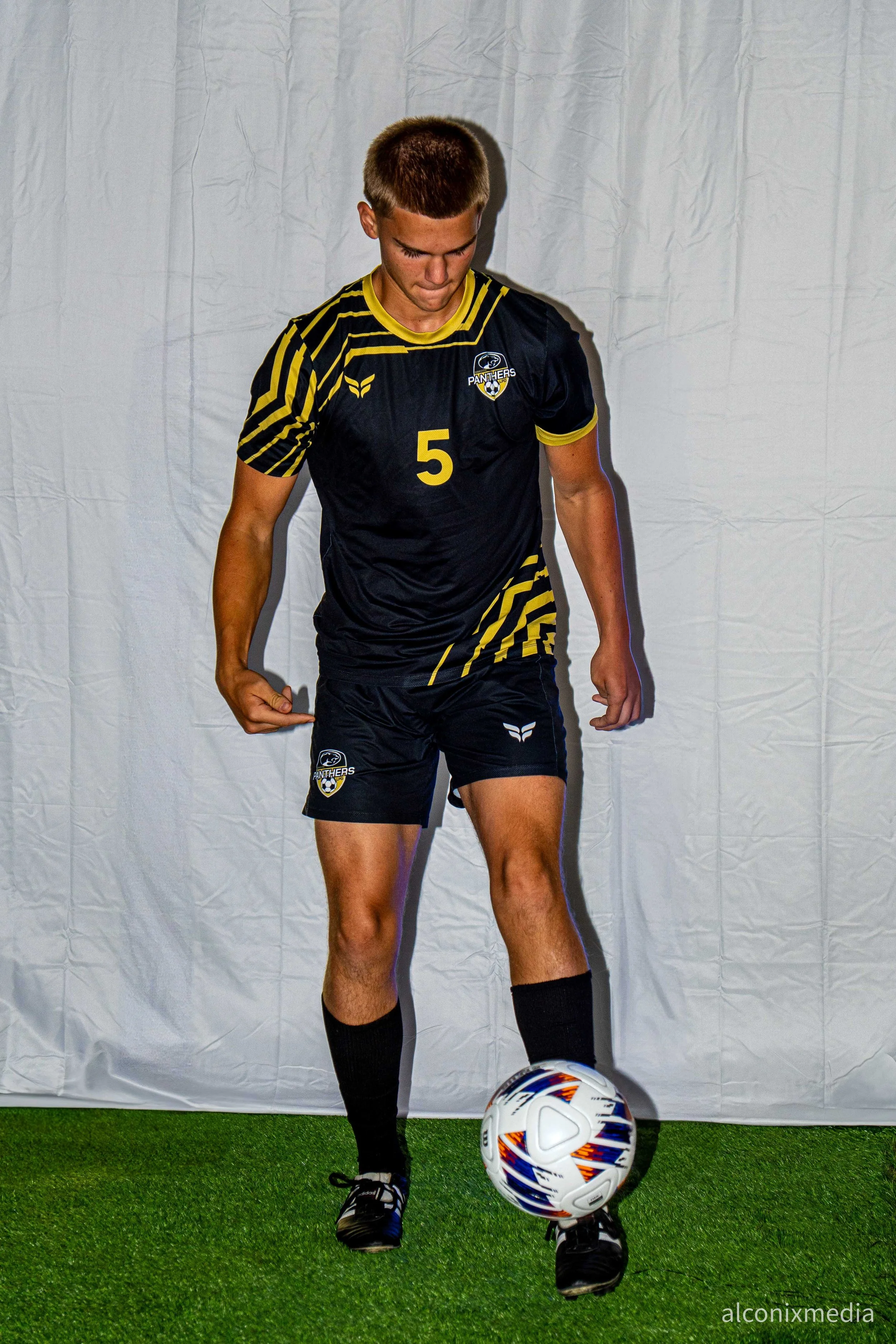 griffithboyssoccer25-12.jpg