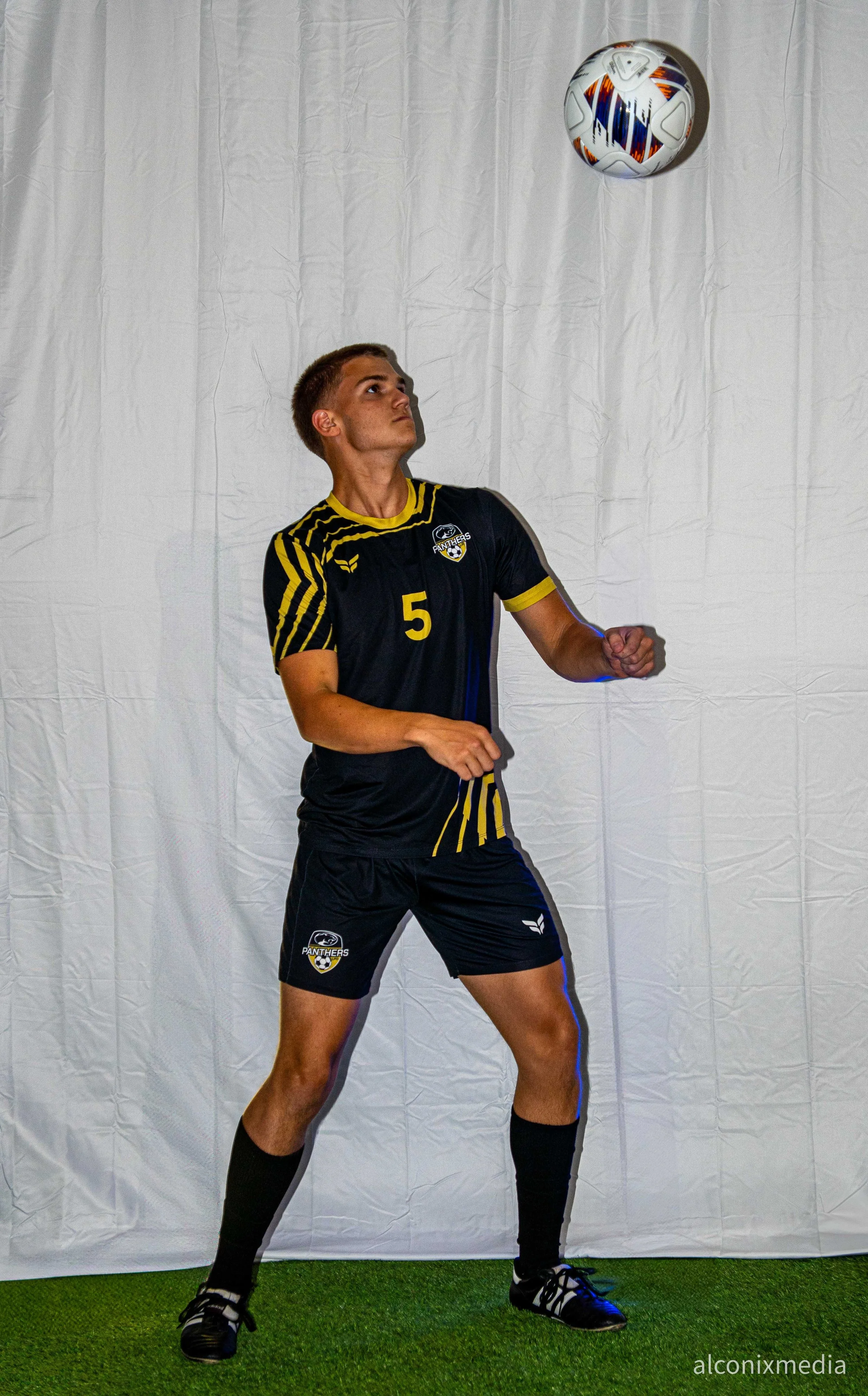 griffithboyssoccer25-13.jpg