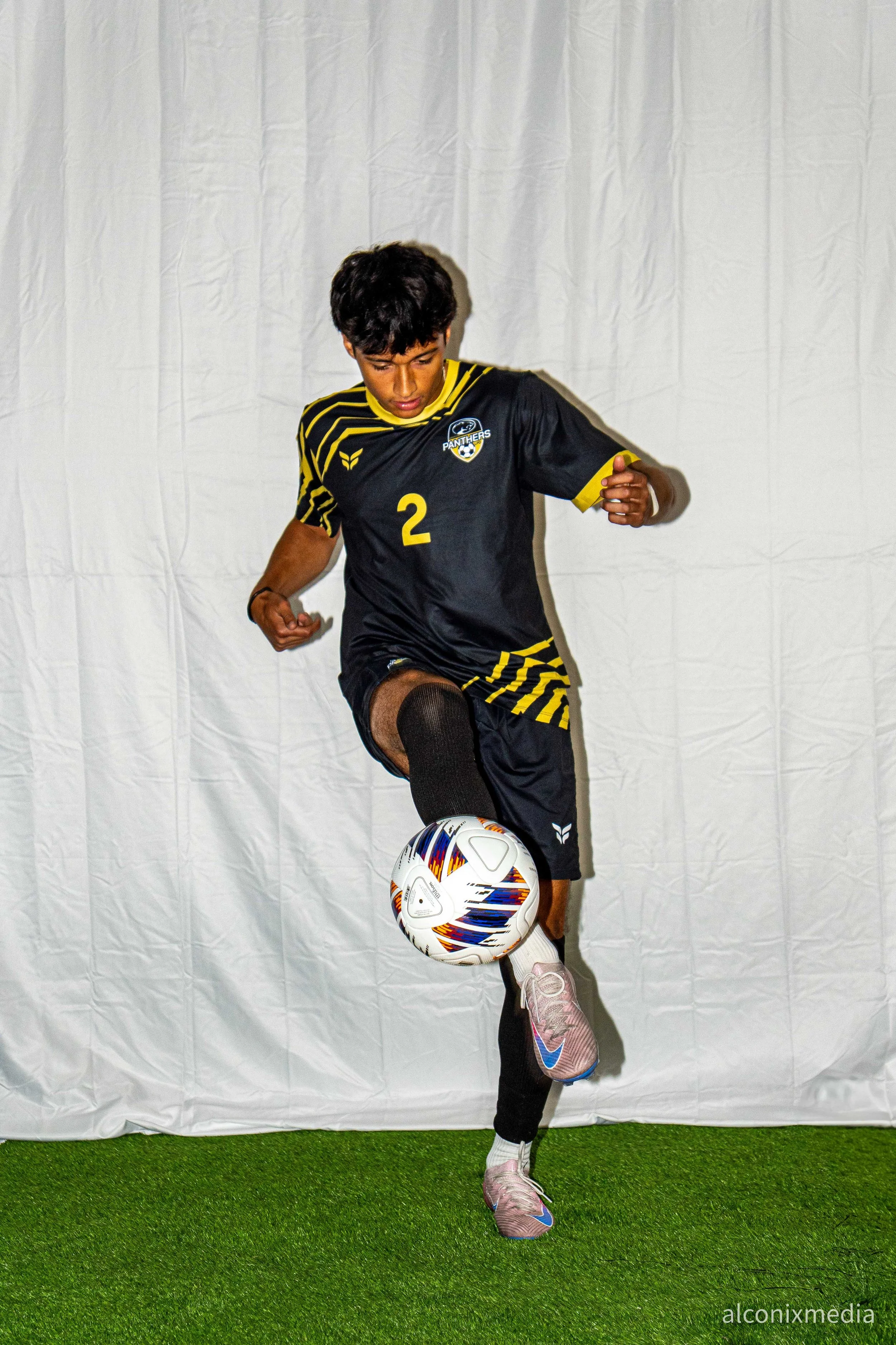 griffithboyssoccer25-23.jpg
