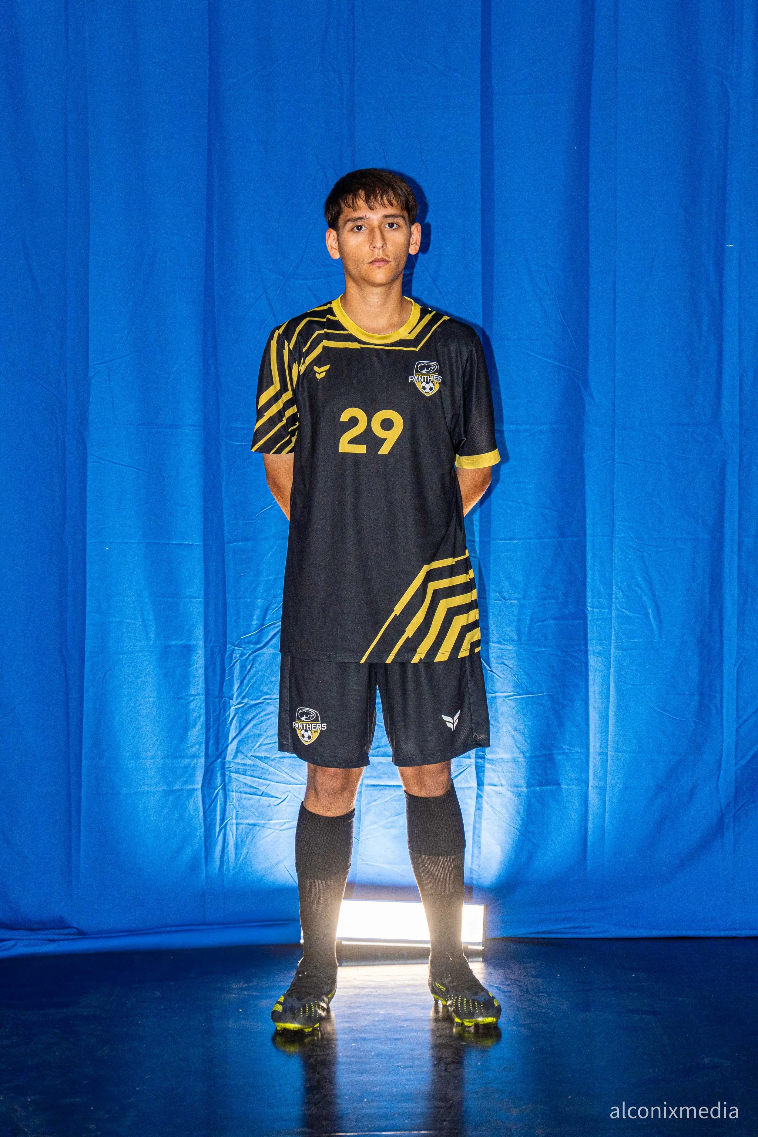 griffithboyssoccer25-37.jpg