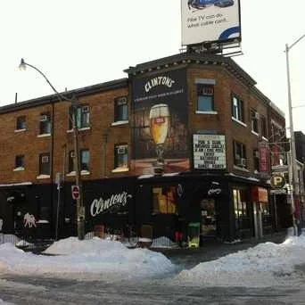 42161_clinton_s_toronto.jpg