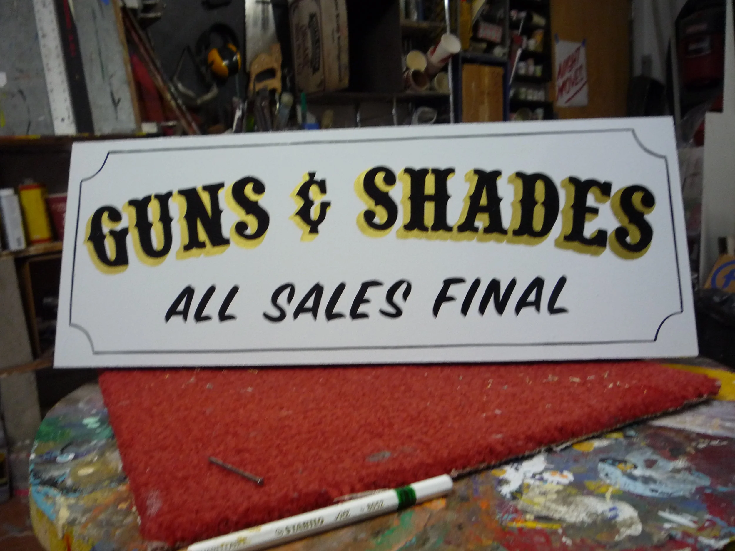 HAND-guns--shades_4747643474_o.jpg