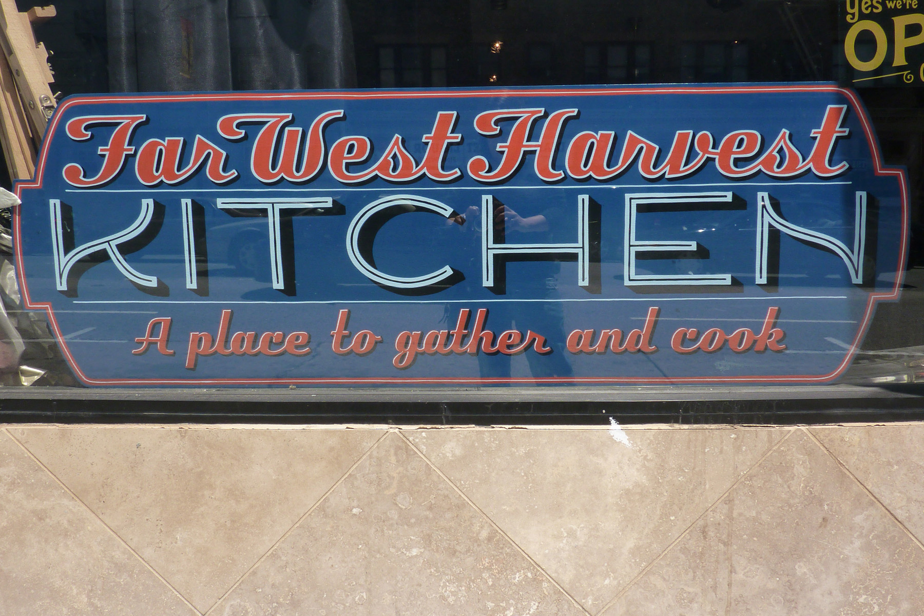 HAND-far-west-harvest-kitchen_6057425414_o.jpg