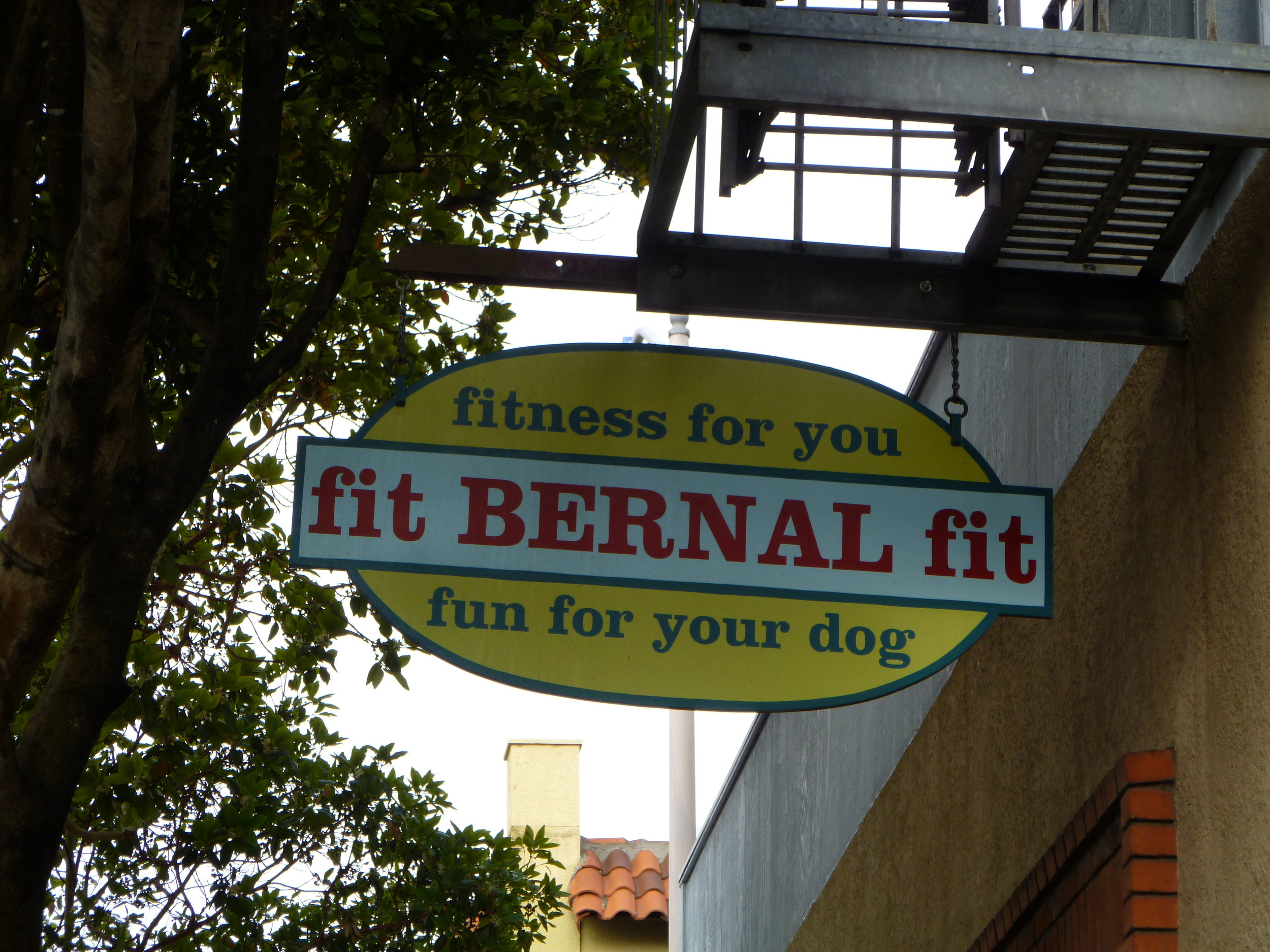 HAND-fit-bernal-fit-projecting-sign_5006177015_o.jpg