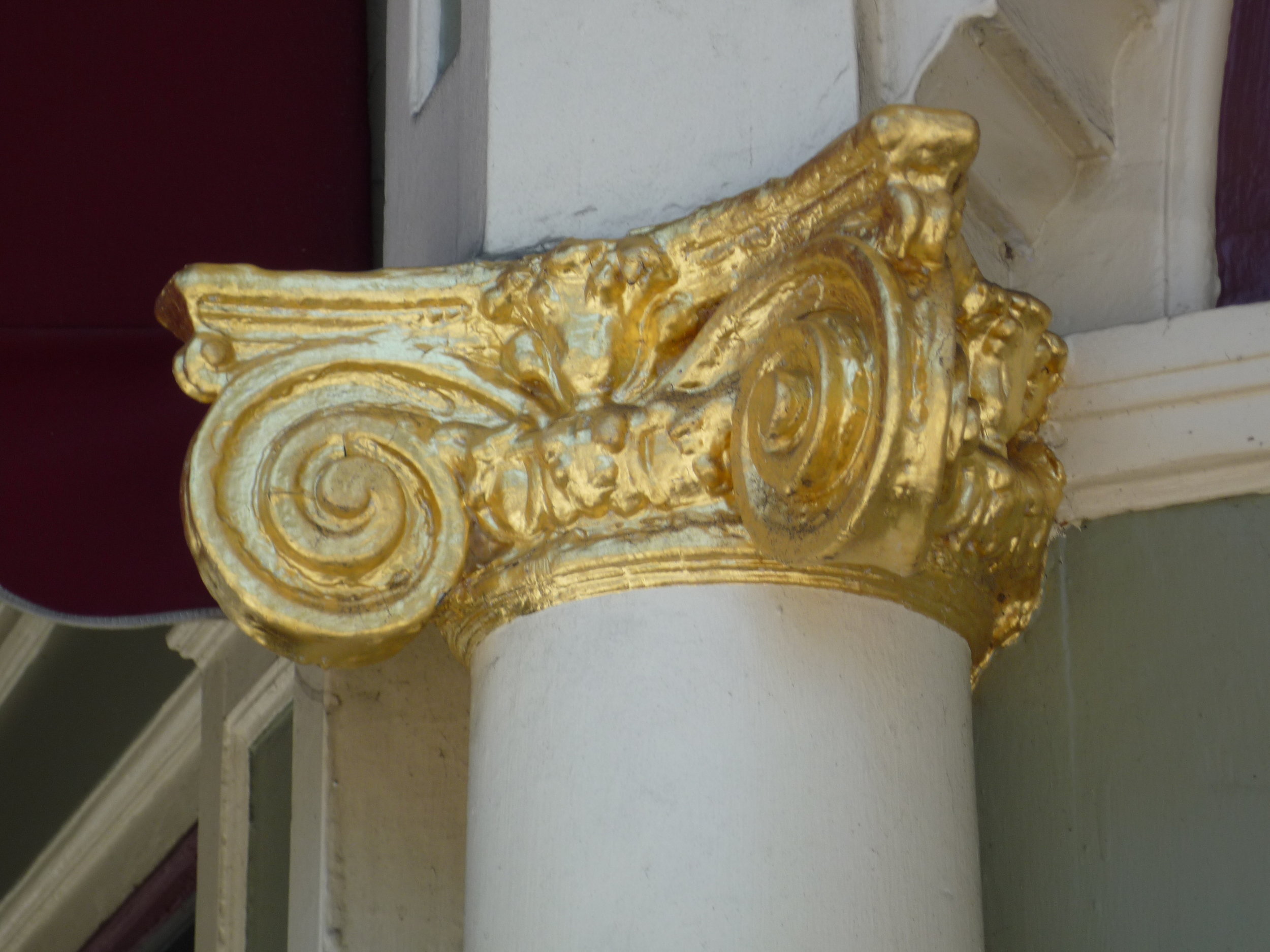 GILDING-gilded-corinthian-capital-chloe-cafe_4747639490_o.jpg