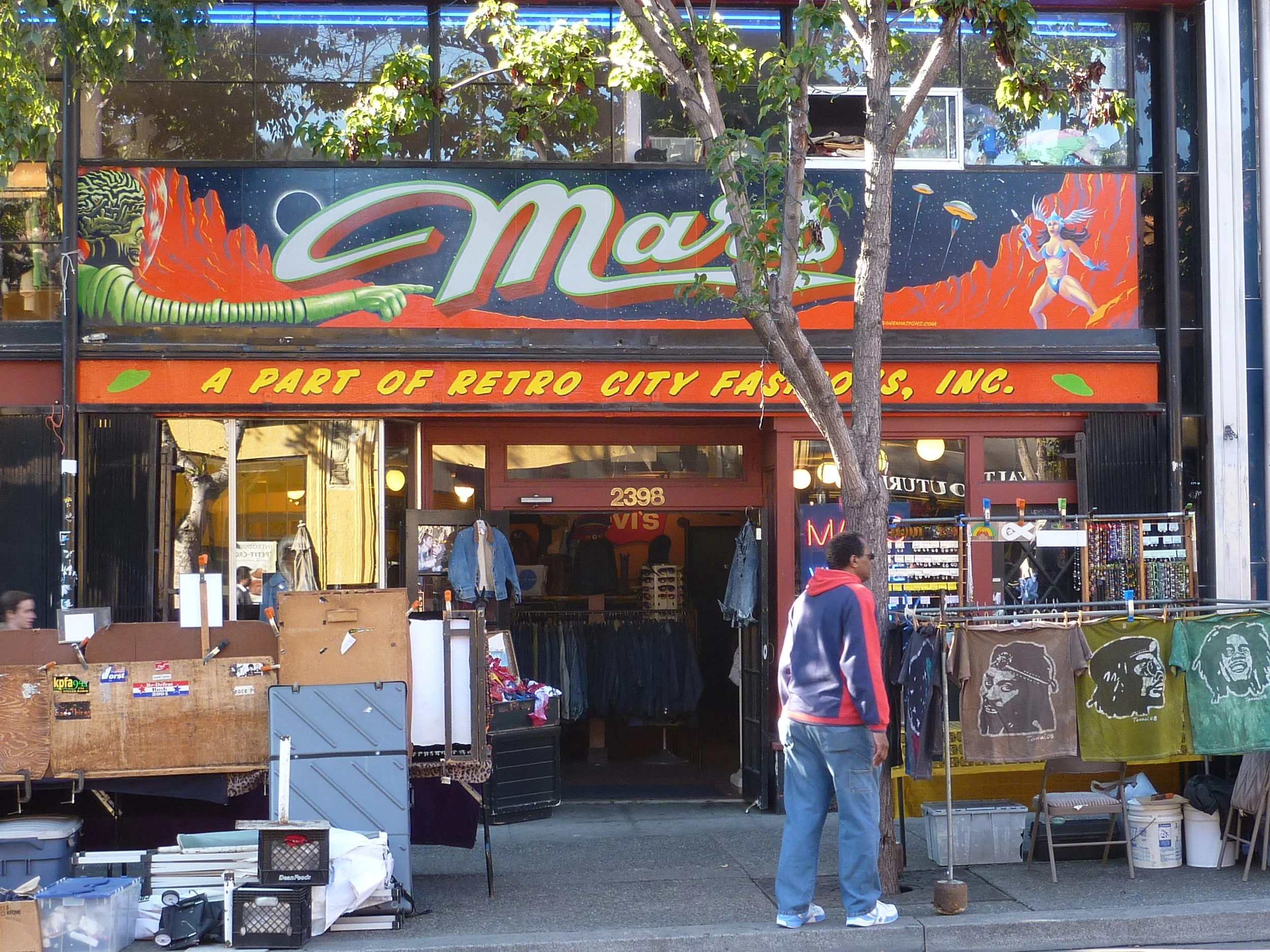 HAND-mars-storefront_4307288144_o.jpg