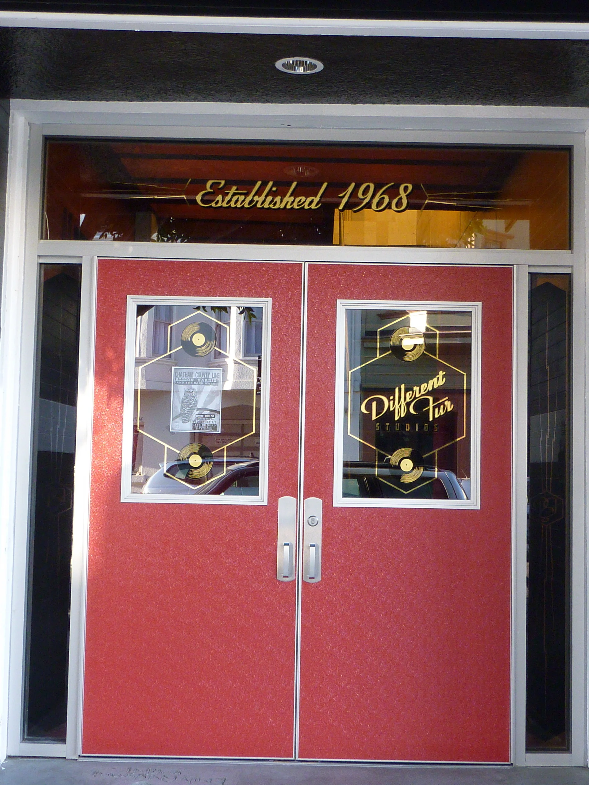 GOLD-different-fur-studios_6104976435_o.jpg