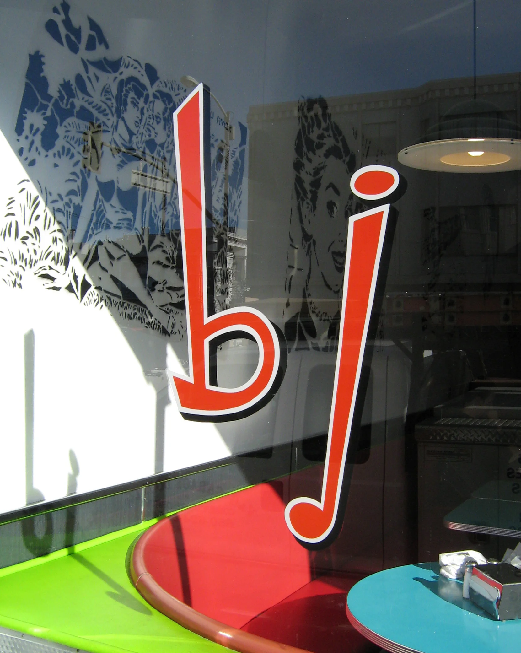 WINDOW-burger-joint-window_3163601463_o.jpg