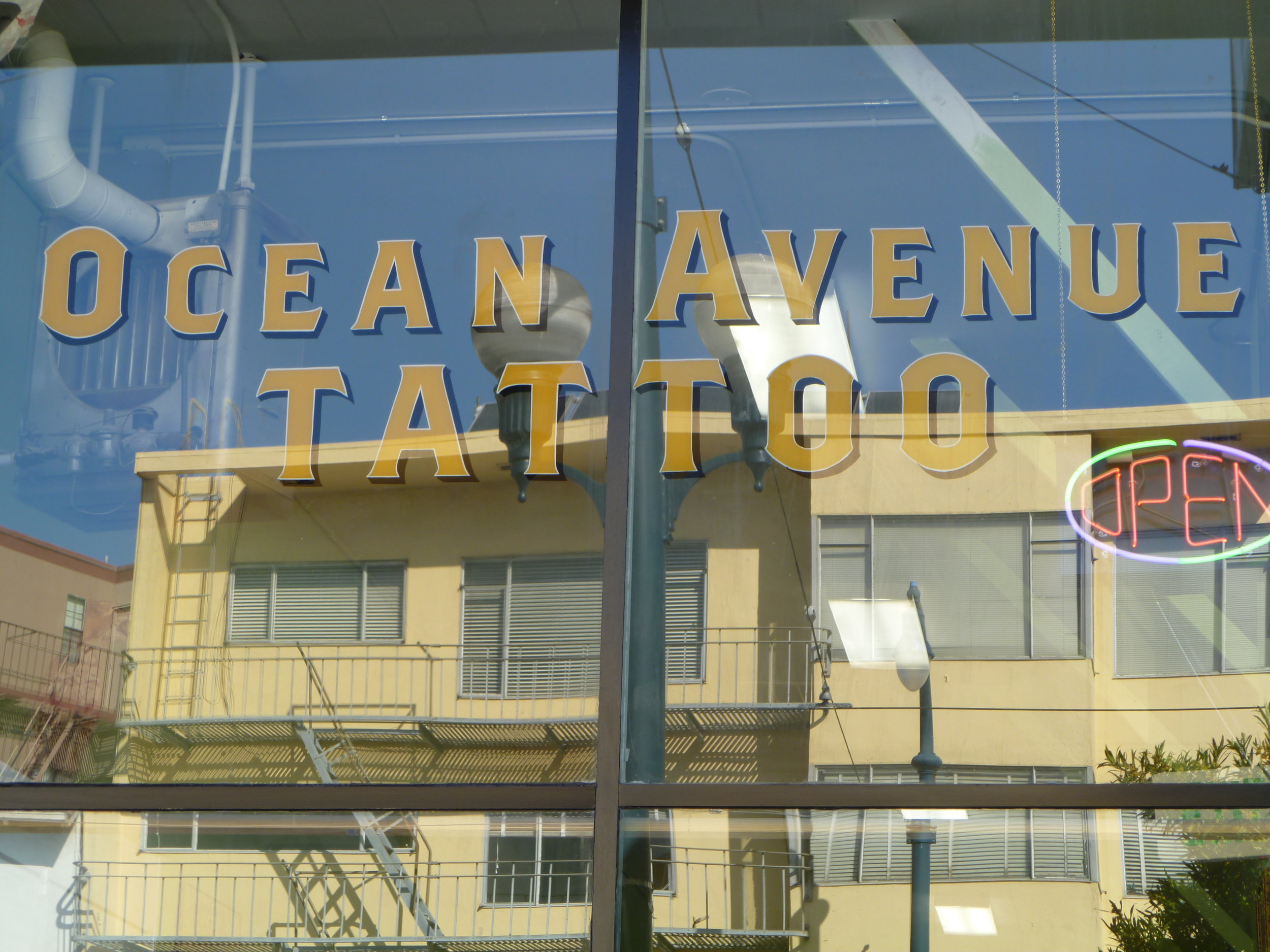 WINDOW-ocean-avenue-tattoo_5006792280_o.jpg