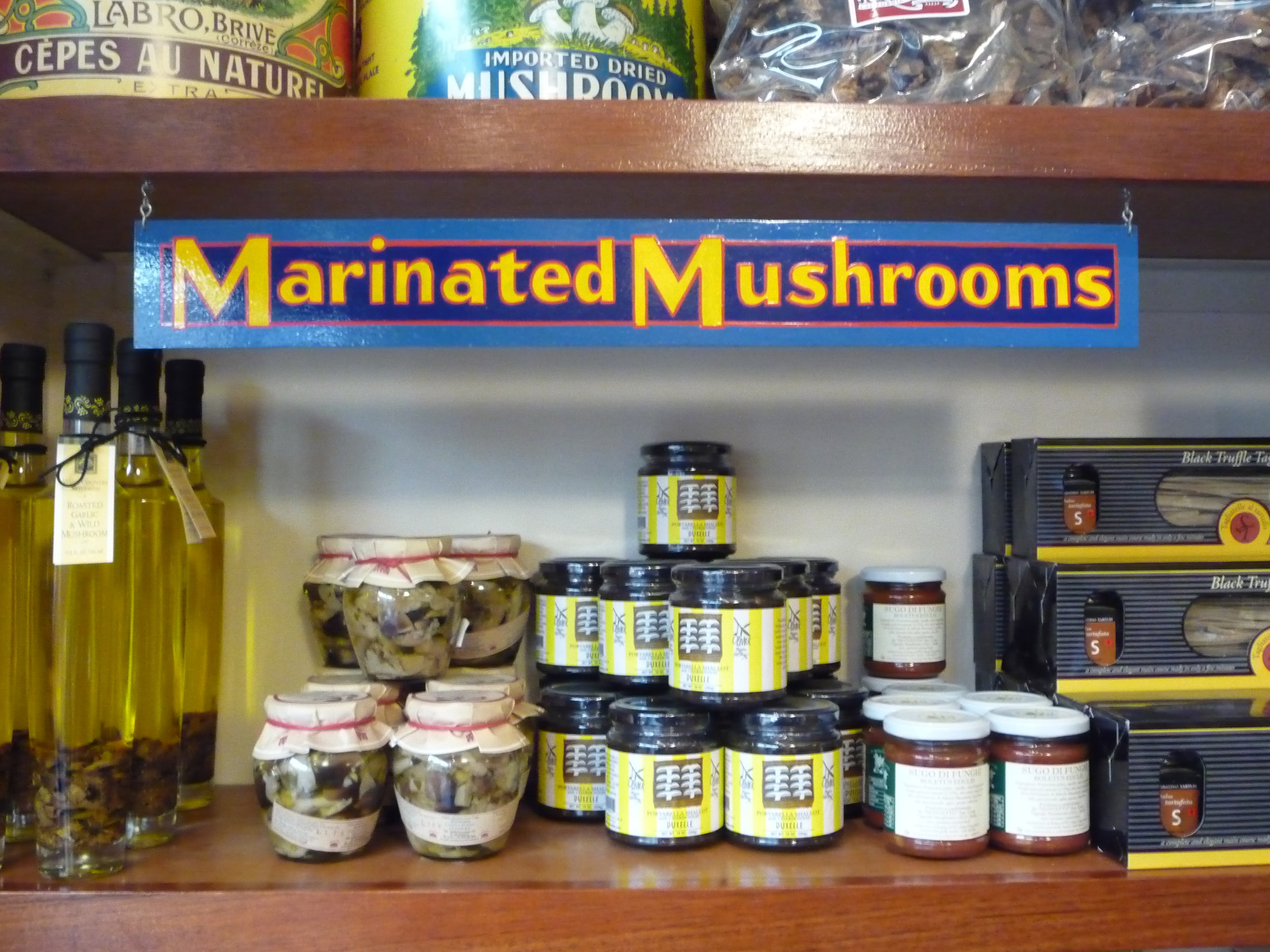 ORIG-far-west-fungi-marinated-mushrooms-shelf-sign_4323725446_o.jpg