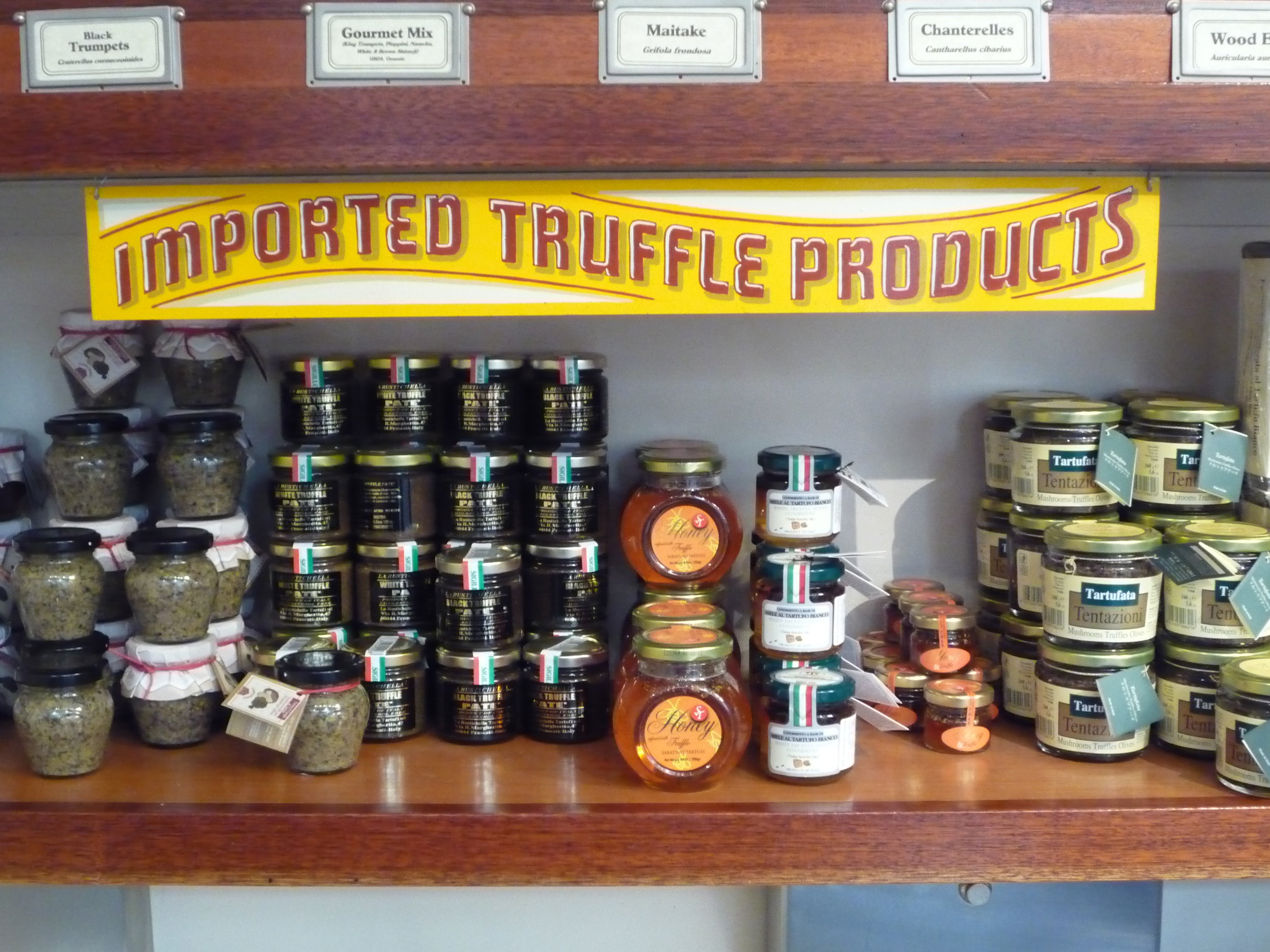 ORIG-far-west-fungi-truffle-products-shelf-sign_4323724722_o.jpg