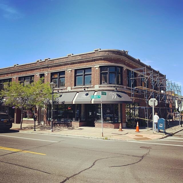 Four super cool apartments on their way to replace a nasty pile of do-do that had once been a dentists office... and they&rsquo;re above a Watson&rsquo;s!