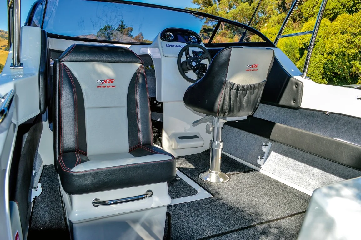 Fi-Glass Lightning interior