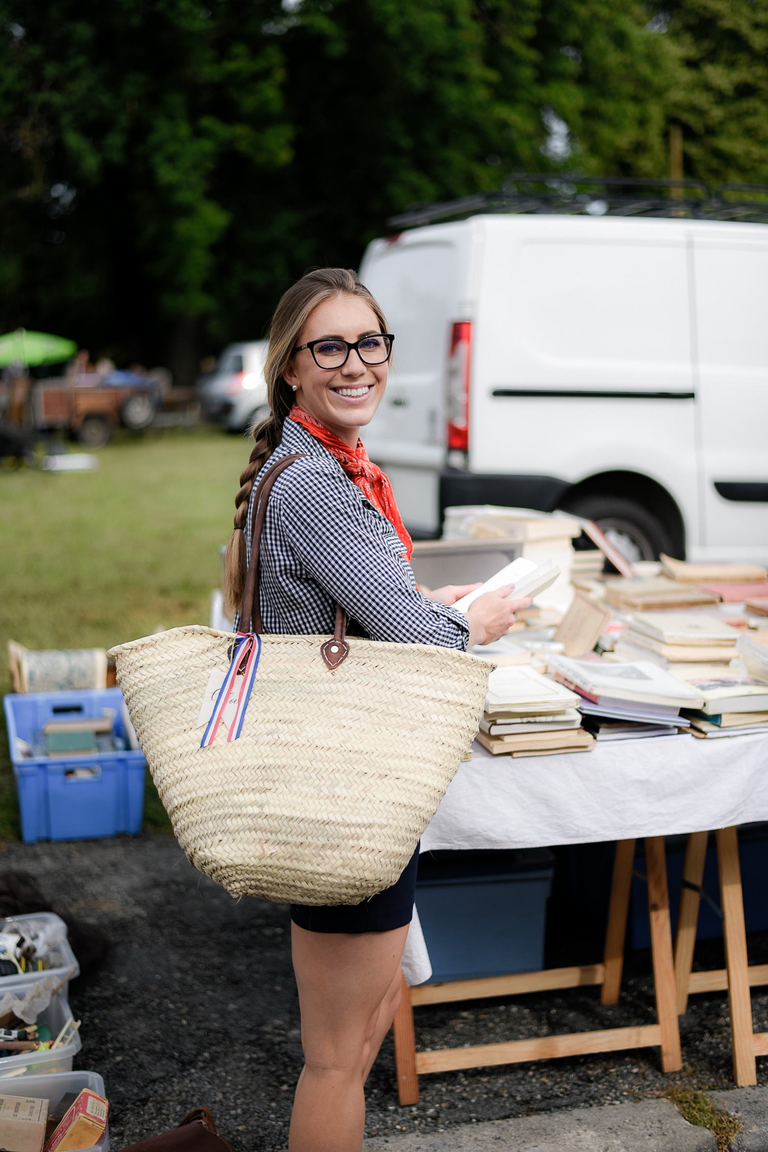 A day spent shopping at a traditional French flea market in Eymet, France!