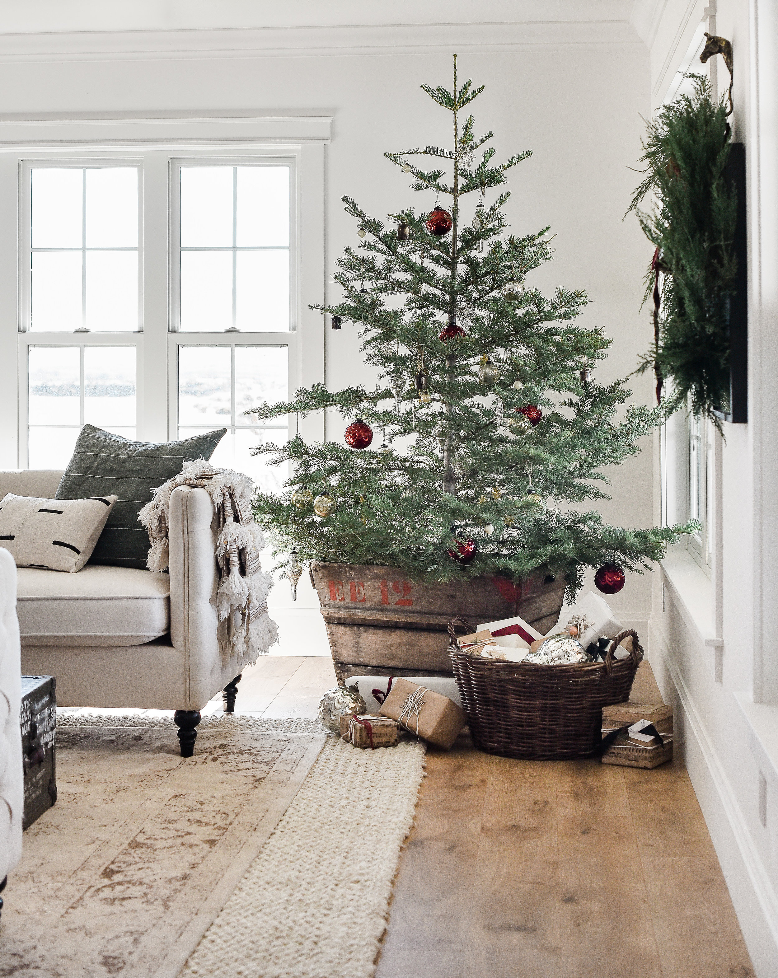 Stop by for a Christmas home tour showcasing the homes of over ten farmhouse bloggers! Get inspired this year with beautiful & unique ideas to decorate your home for Christmas!