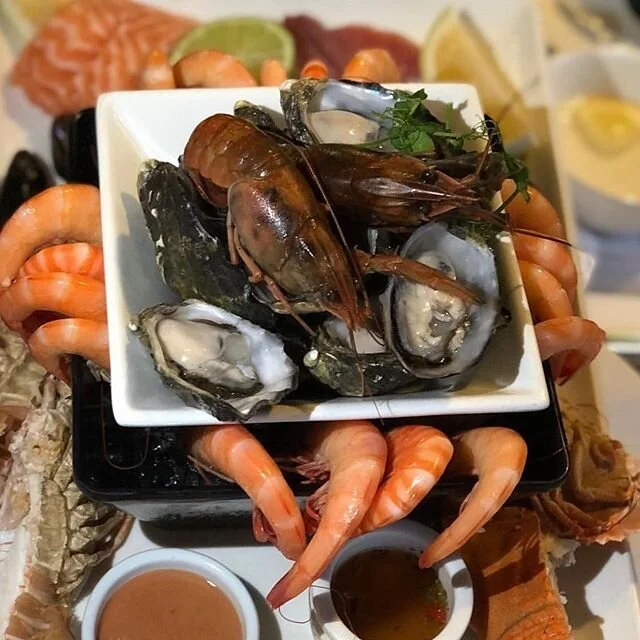 That’s the SPIRIT! 🦀🦐🦑
📸@kityeehhh -thank you for joining us for a seafoodie extravaganza!