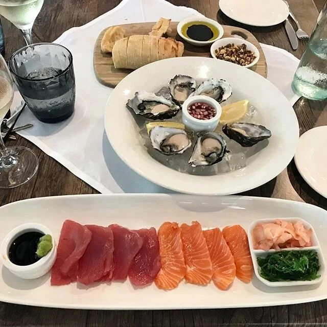 Craig &amp; his clan doing a mighty fine job of helping keep the local seafood industry alive! 🍽 🍣 🎣 🥂⁠
⁠
⁠
⁠
⁠
📸 @craig_pownall