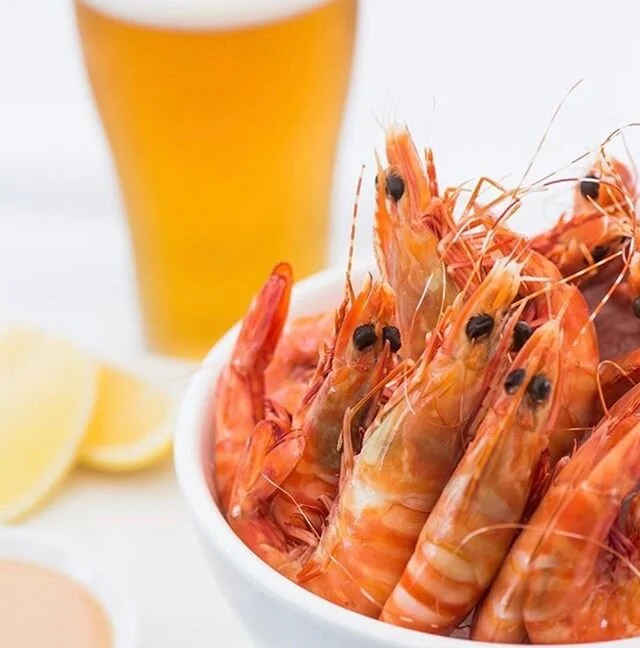 HAPPINESS is.....⁠
⁠
🦐 a chilled bucket of fresh local prawns ⁠ ✙ your favourite vino or a beer 🥂🍻⁠
⁠
&rarr;$22.50 ⁠
⁠
🦐 12-3pm daily