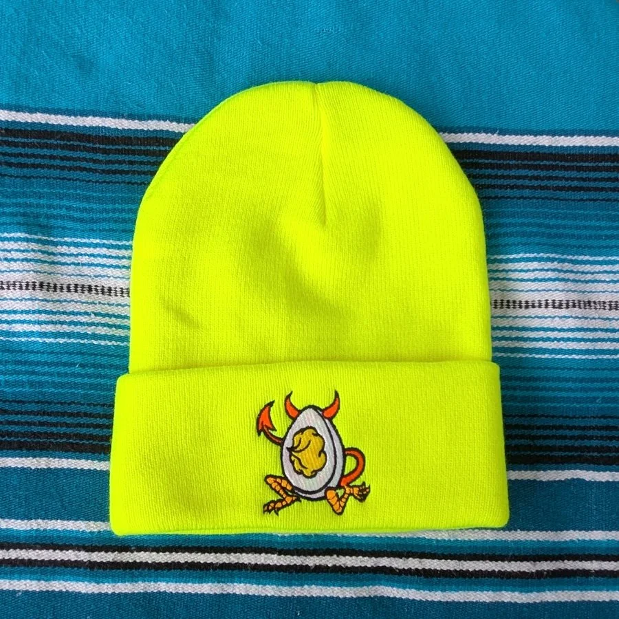 eggbeanies_4neonyellow_gutrot.jpg