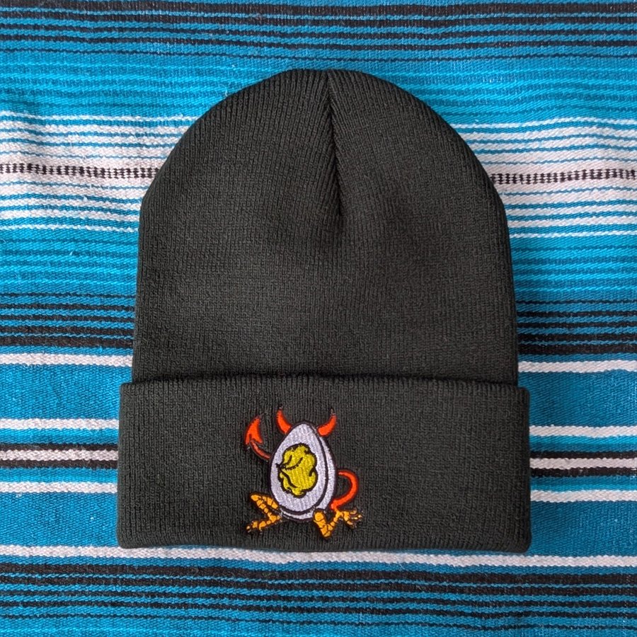 eggbeanies_2black_gutrot.jpg