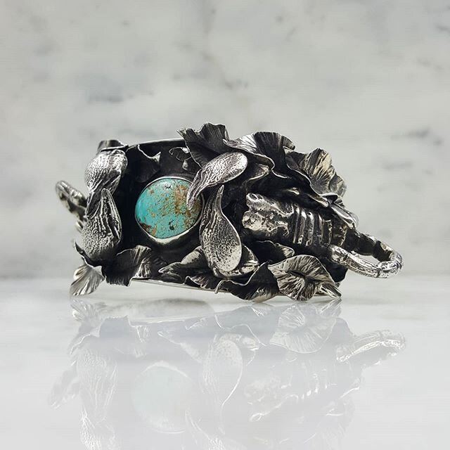 The Rendezvous Cuff, solid style and solid silver. Only one in the whole world.
.
.
 #slcrjewelry #accessorijnhm0 v uxt v es #necklace #handmade #madetoorder #silverjewelry #silver #style #sterlingsilver #rings #jewelrydesigner&nbsp; #handmadejewelry