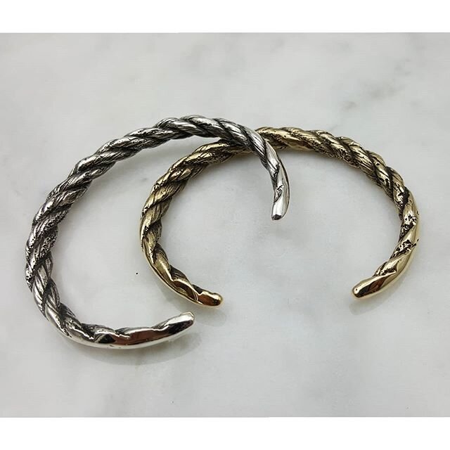 The Rope Cuff in solid yellow bronze or Solid Sterling silver. Which do you prefer?
.
.
.#jewelr #slcrjewelry #accessories #necklace #handmade #madetoorder #silverjewelry #silver #style #sterlingsilver #rings #jewelrydesigner&nbsp; #handmadejewelry #
