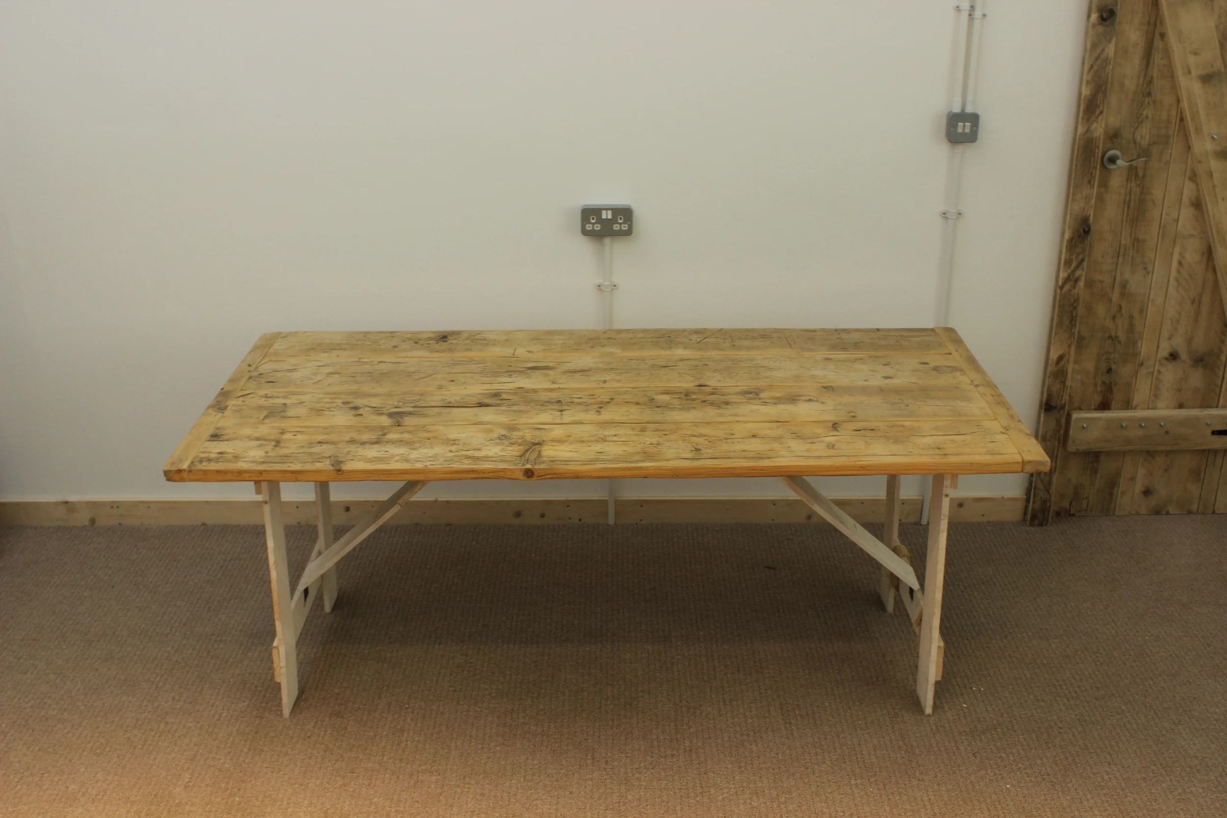 6ft Plank table