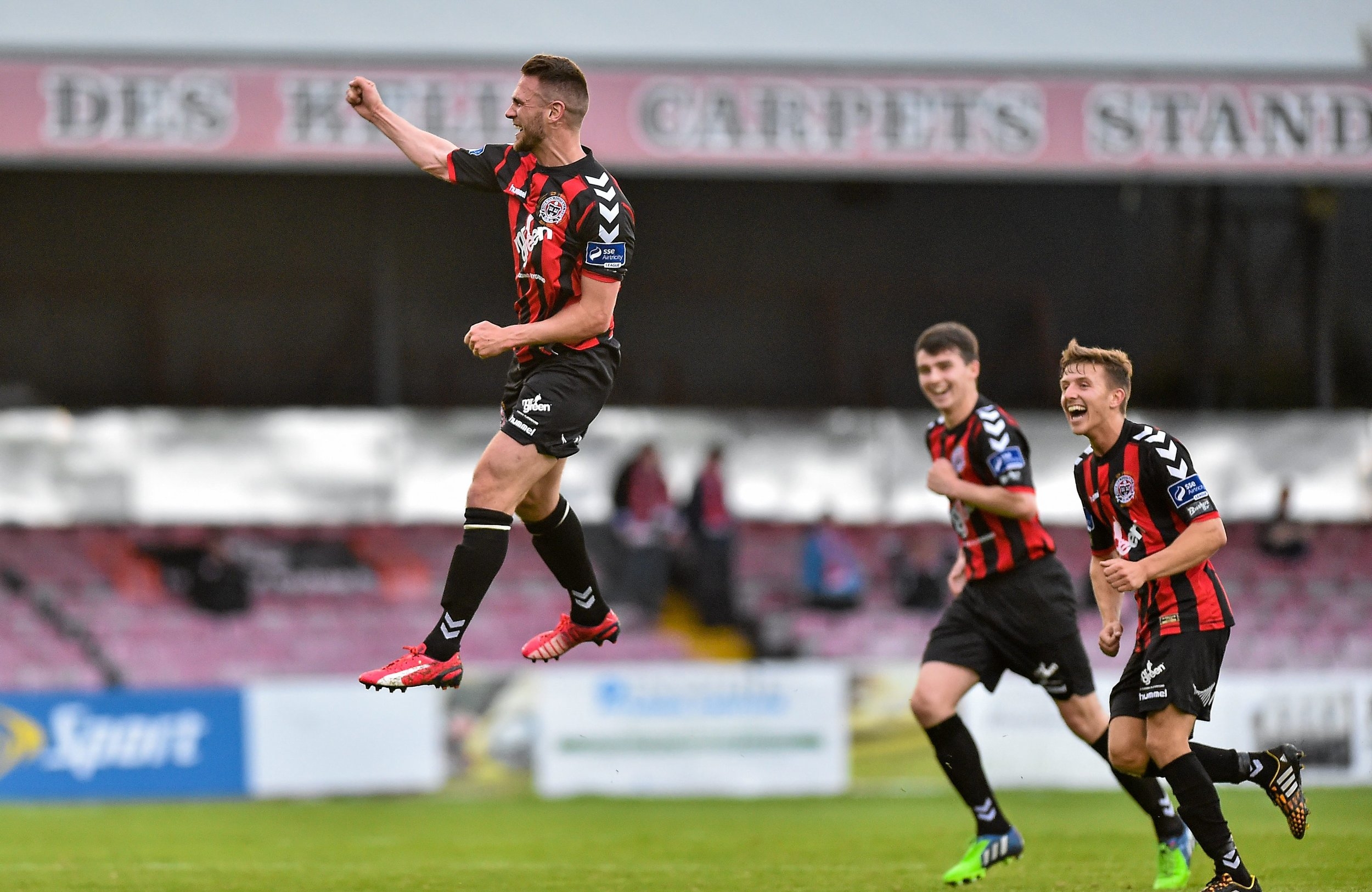  Robbie Creevy of Bohemians celebrates scoring his side's fourth goal against Derry City at Dalymount Park in Dublin 2015 /&nbsp; Sportsfile  