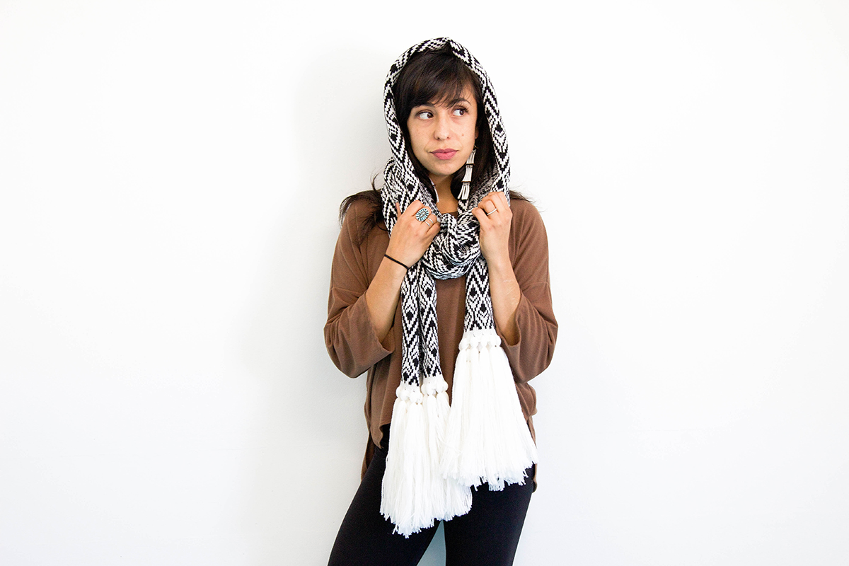 makwa_studio_maggie_thompson_feather_hoodie_scarf_knitwear_sasha_15.jpg