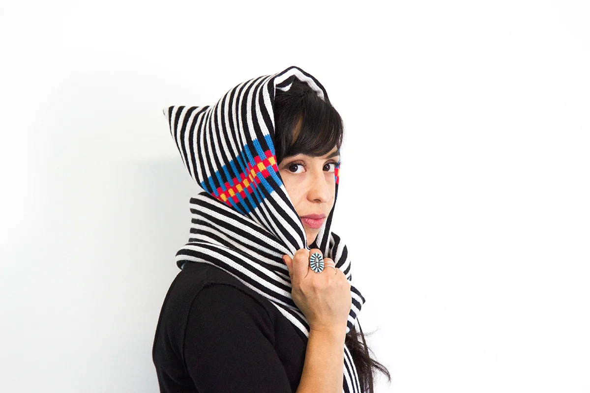 makwa_studio_maggie_thompson_fancy_hoodie_scarf_knitwear_sasha_33.jpg