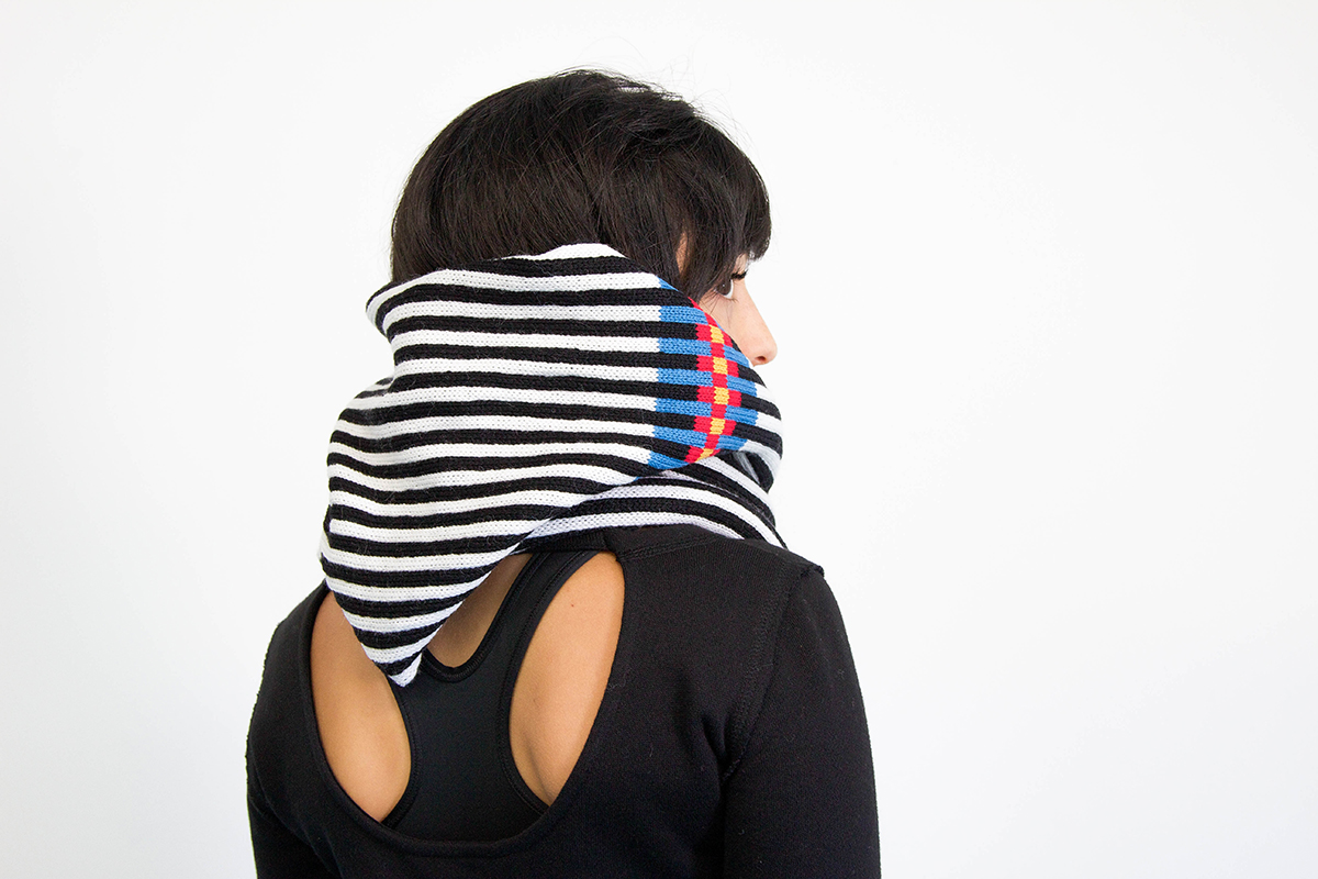 makwa_studio_maggie_thompson_fancy_hoodie_scarf_knitwear_sasha_37.jpg
