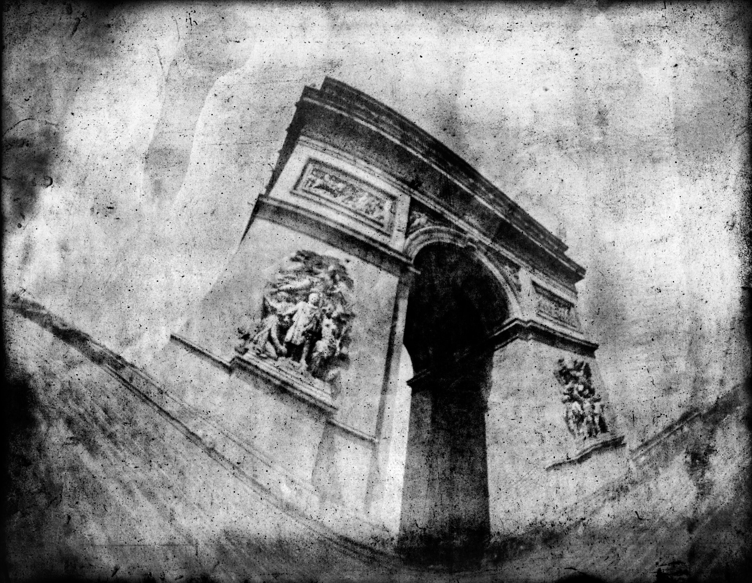 ARC DE TRIOMPHE, PARIS.