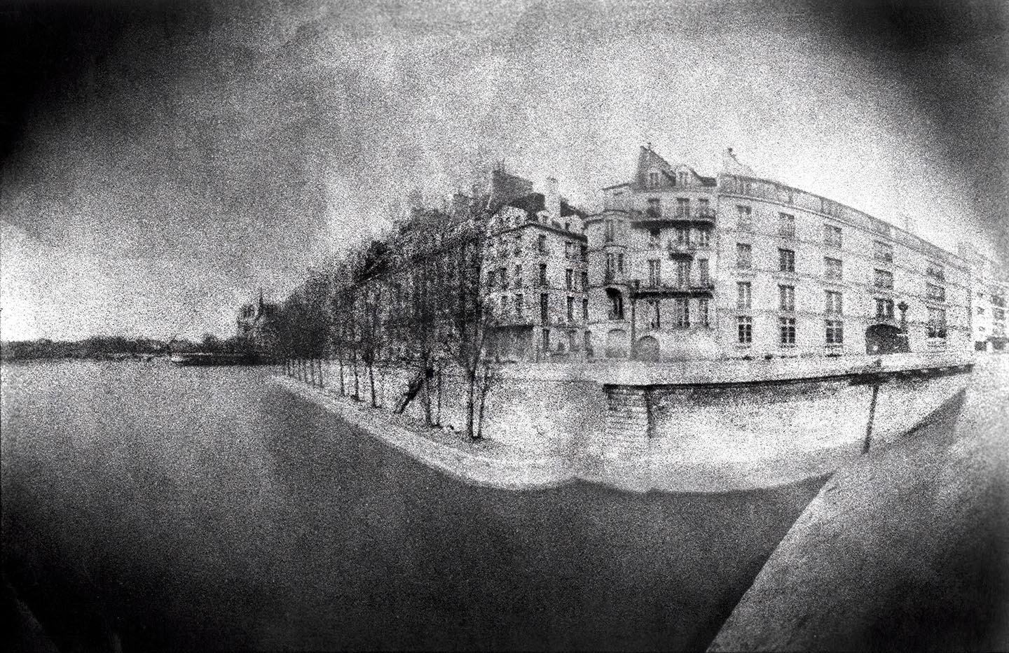 ILE ST. LOUIS, PARIS.