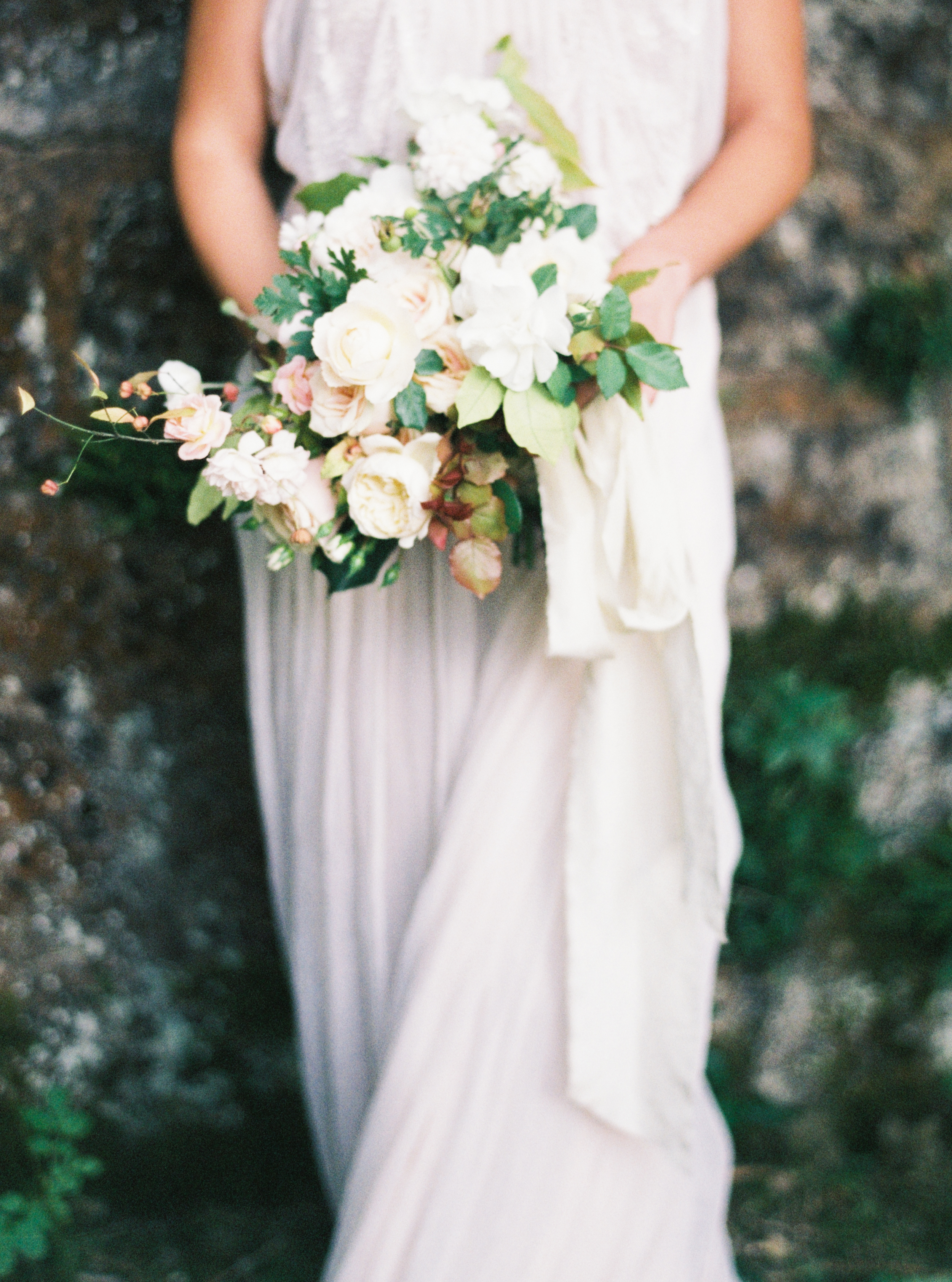 Photo by Tamara Gigola. European Workshop by Ginny Au. Inspirational bridal shoot. Flowers by Sara Winward, dress by Gossamer Vintage. 