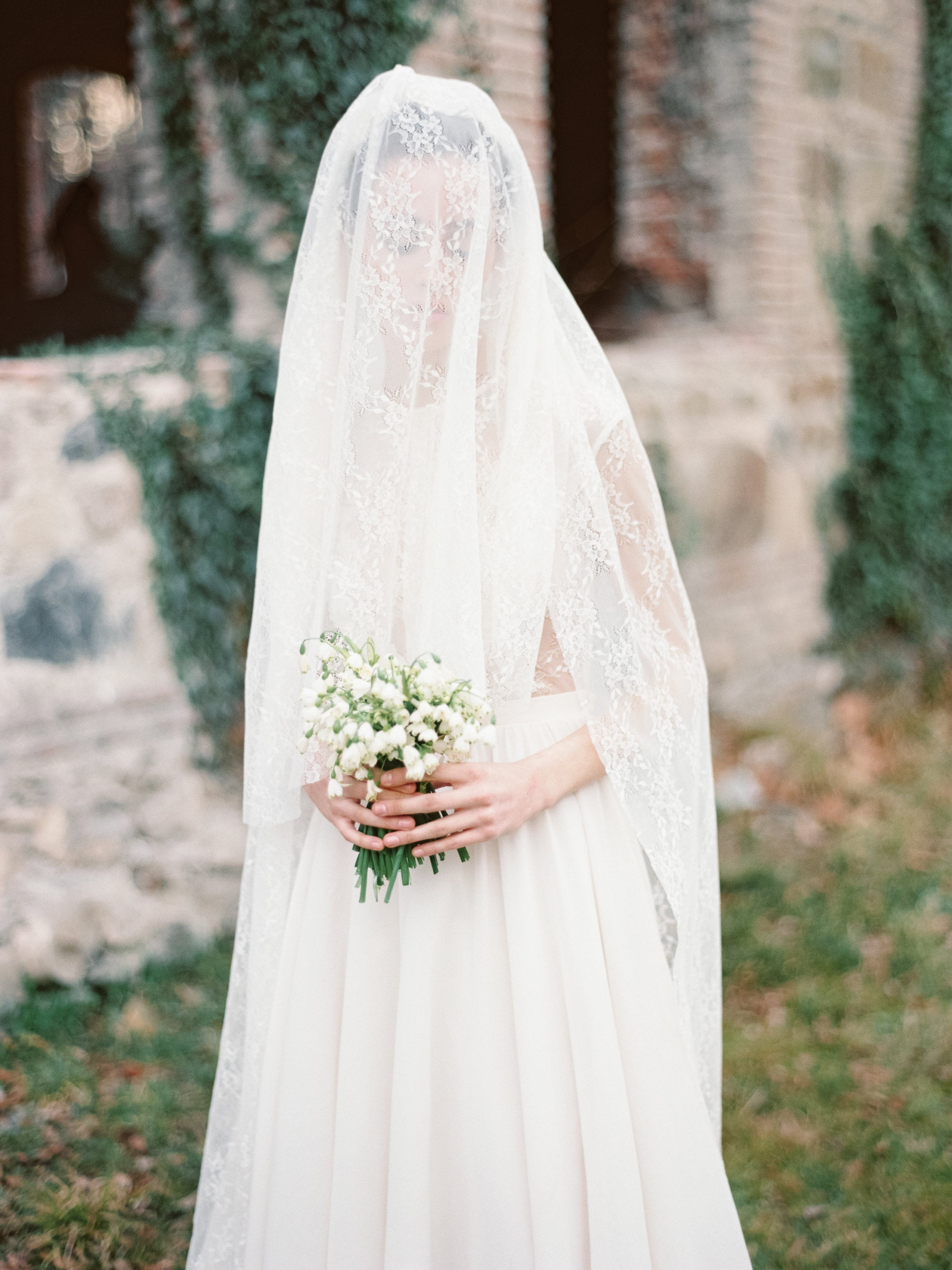 TamaraGigolaphotography,Cathytelle,royalweddingdress,kakheti-0042-4.JPG