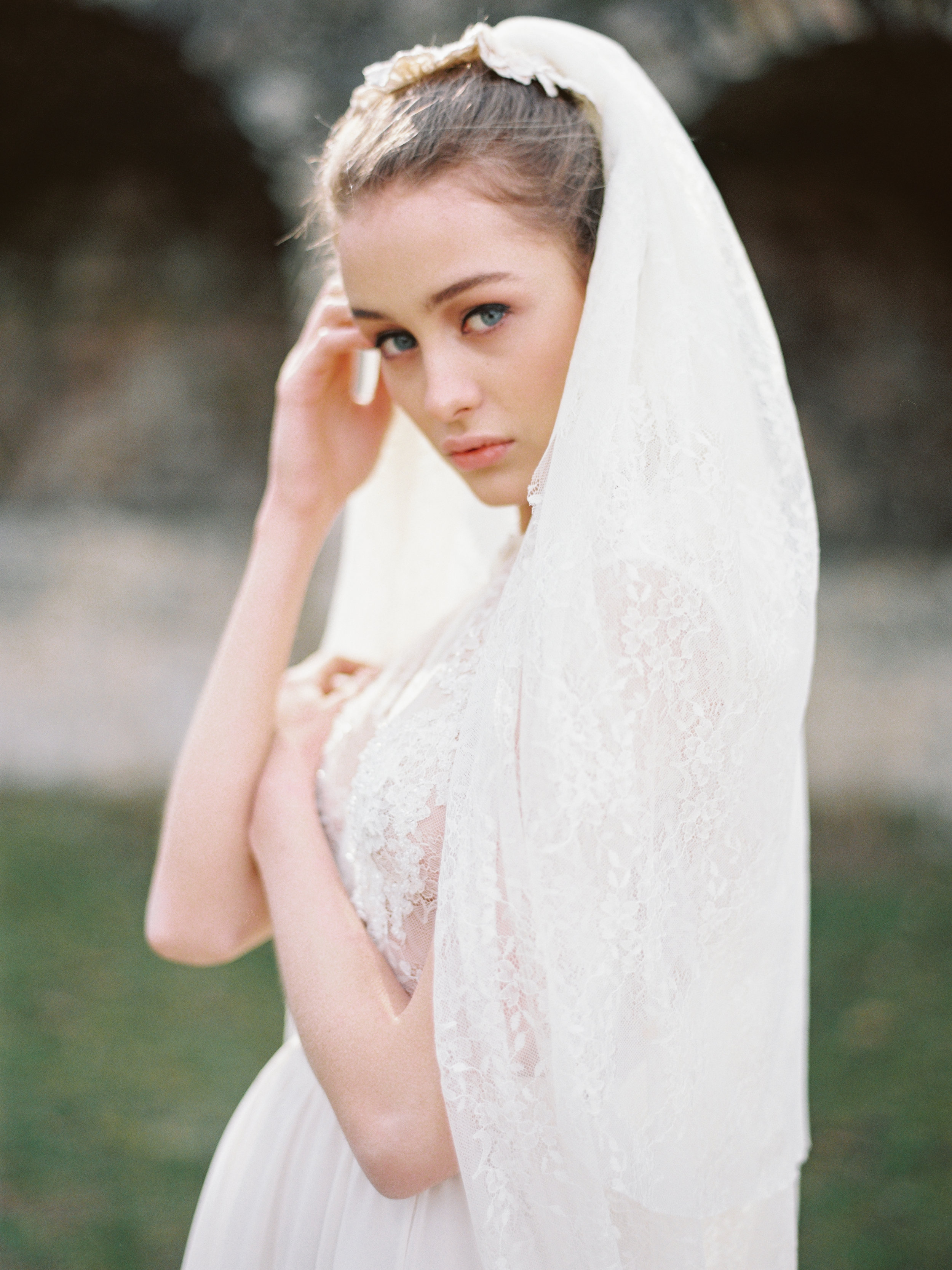 TamaraGigolaphotography,Cathytelle,royalweddingdress,kakheti-0044-5.JPG