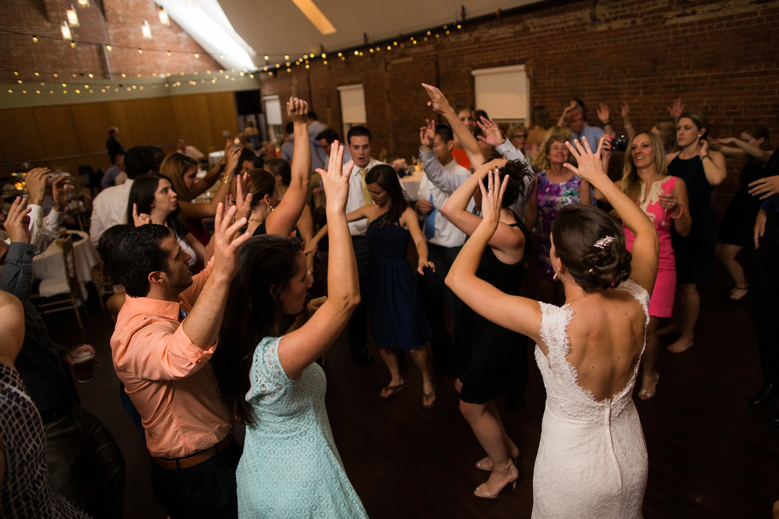 Guests Dancing 10.jpg
