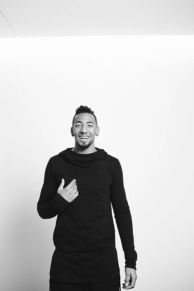 Porträt von Jerome Boateng, Profi des FC Bayern in seinem Haus in Grünwald