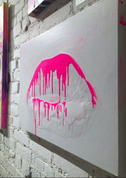 FLuo_drip_Kiss_24x20_$1000_.png
