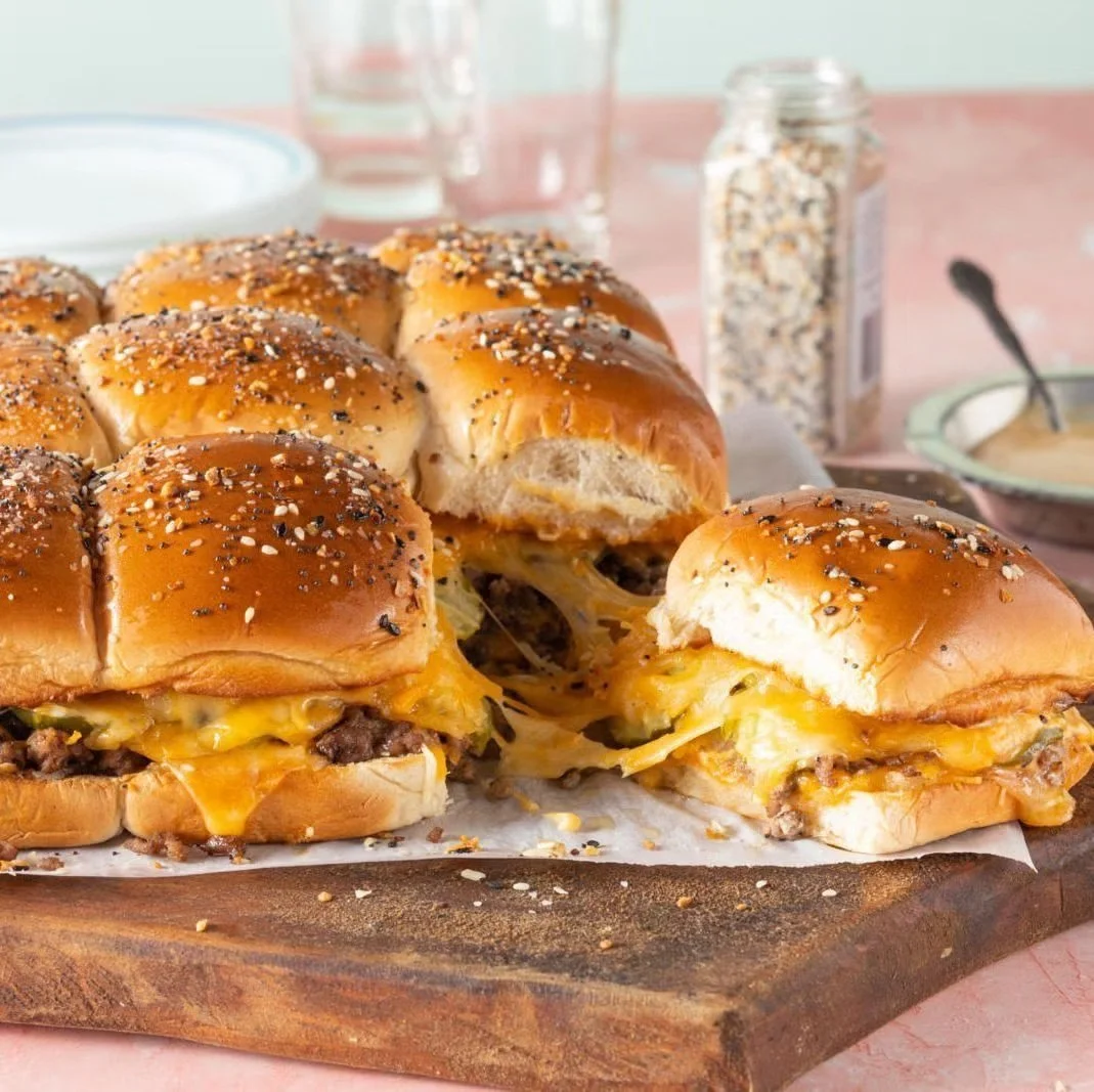 cheeseburger-sliders-recipe-679022d8826b8.jpg